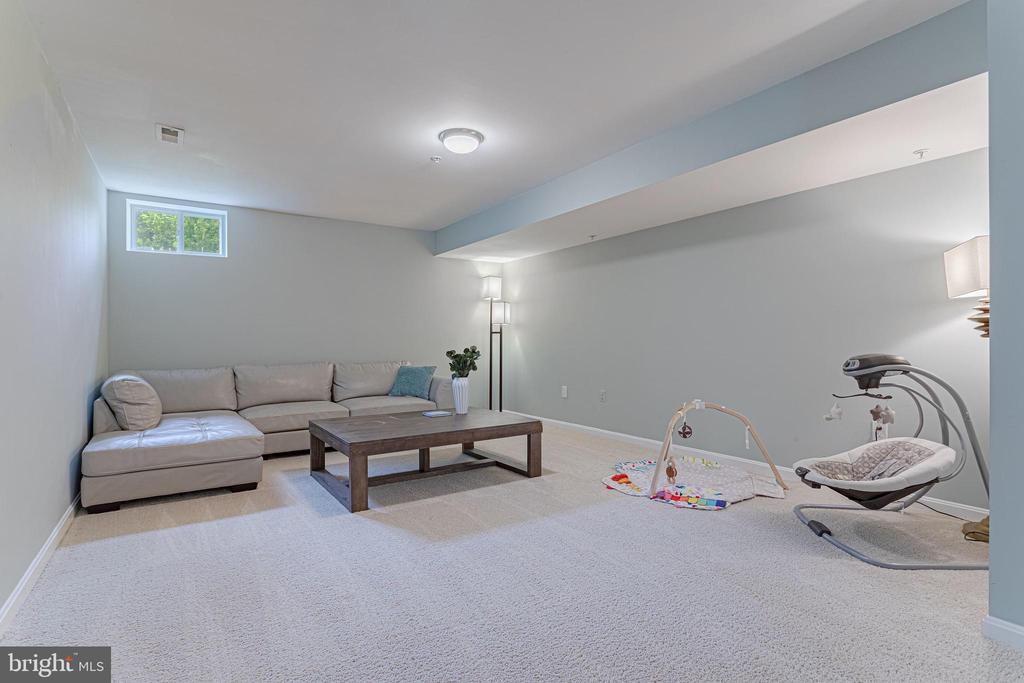 11005 SPRING FOREST WAY