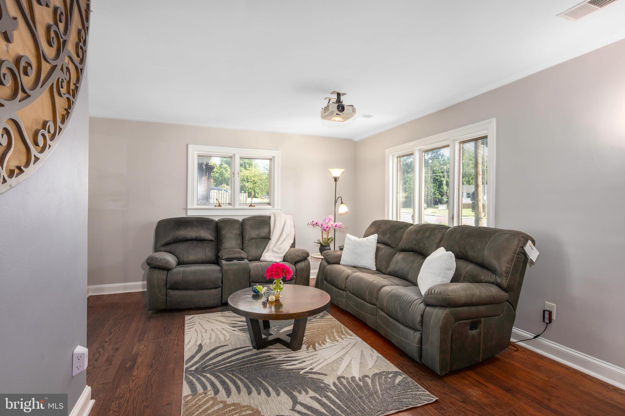 11022 Cherry Hill Rd