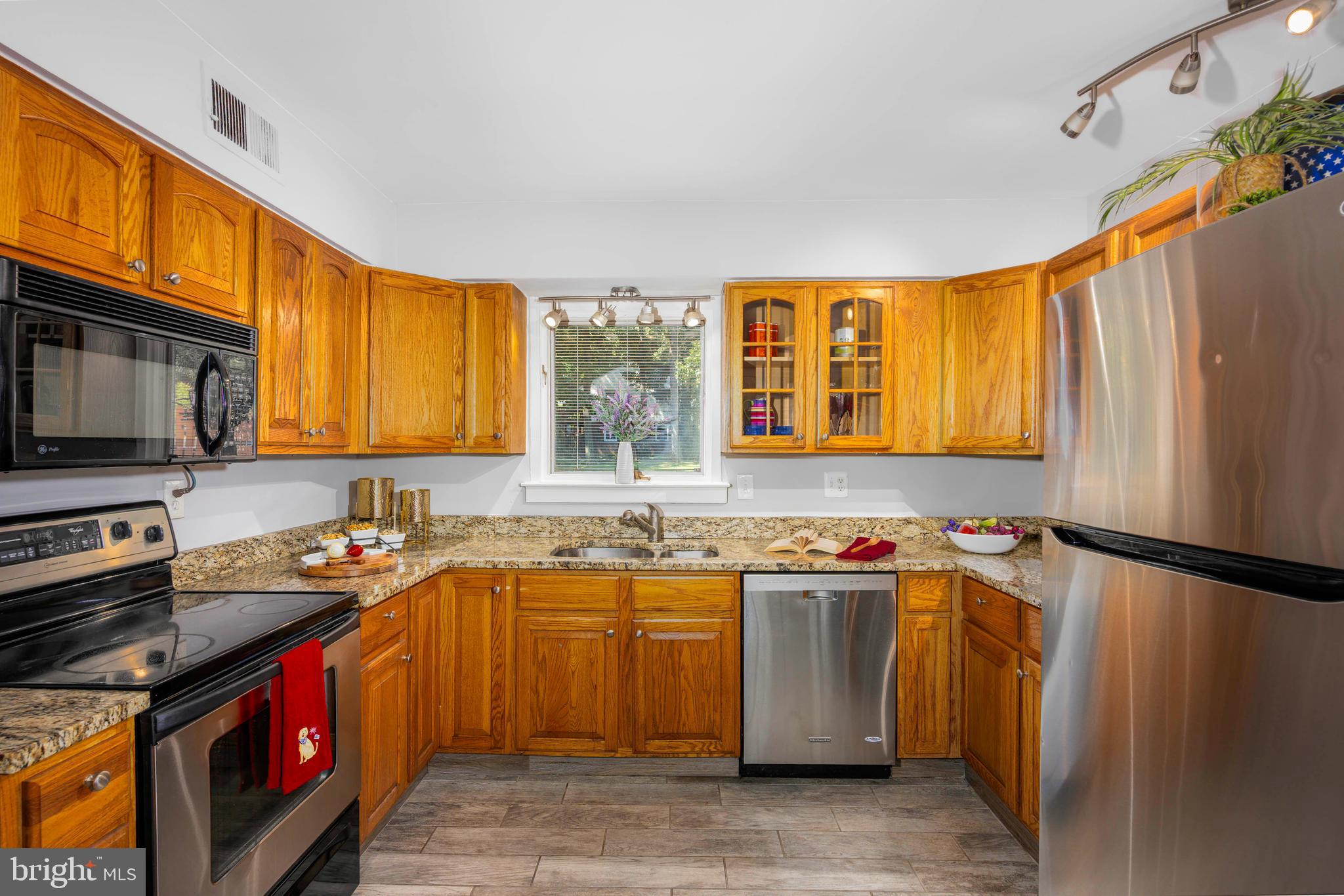 11022 Cherry Hill Rd