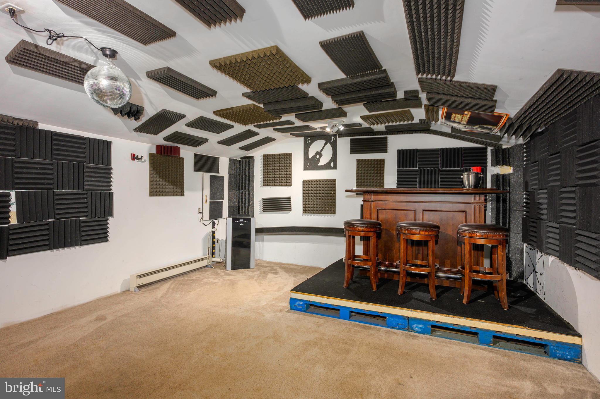 11022 Cherry Hill Rd