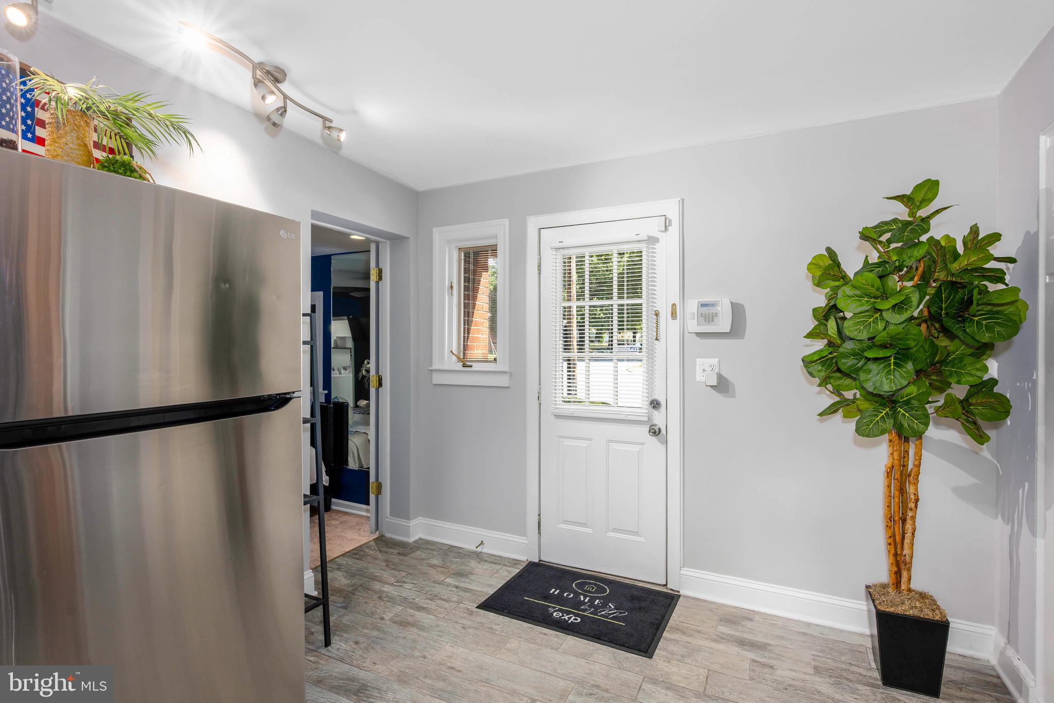 11022 Cherry Hill Rd