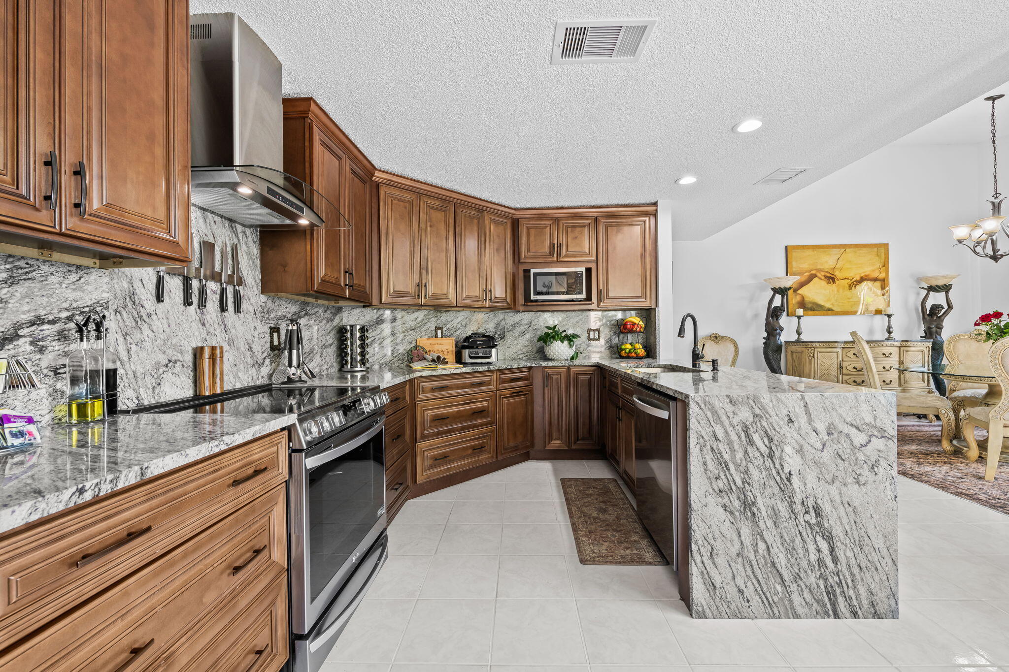 10320 NW 15th St Street