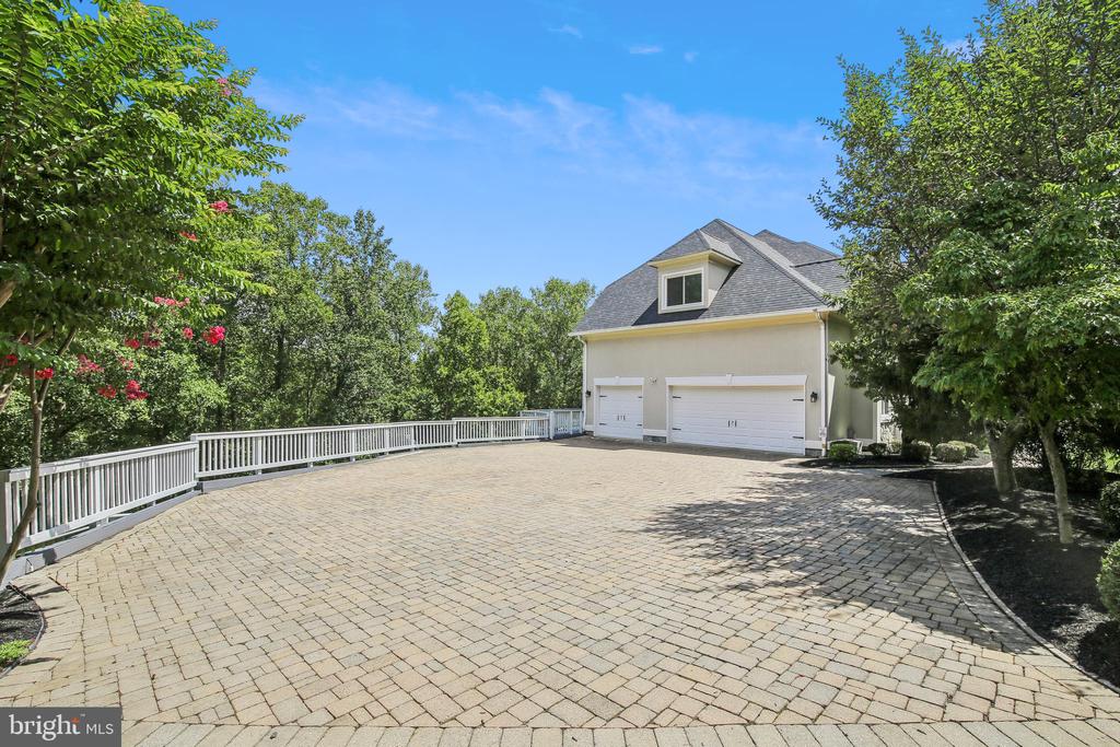 1409 Wynhurst Ln