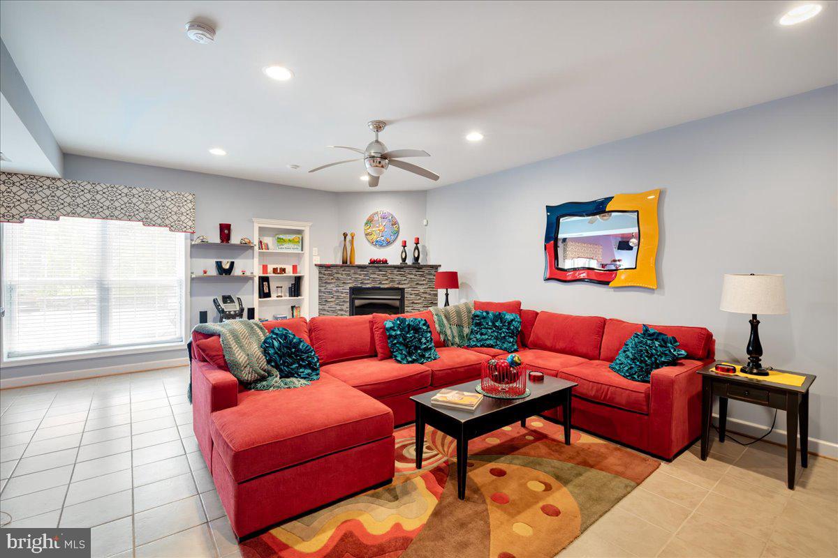 1346 Alma Gaynelle Dr