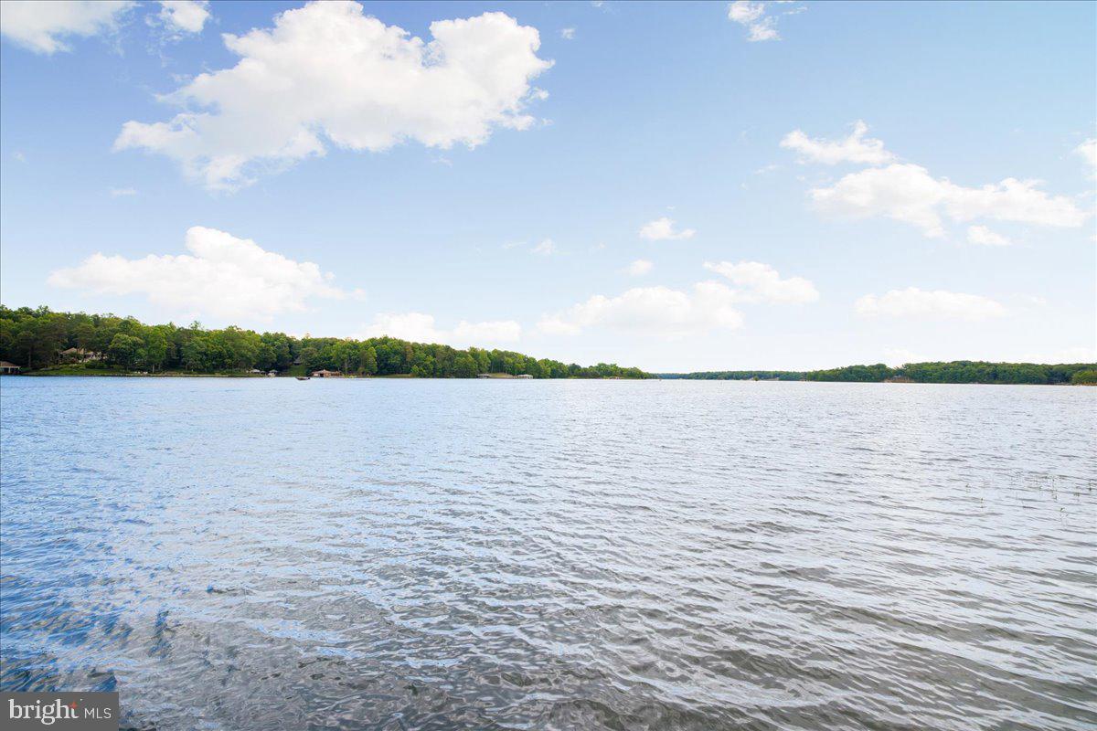 1346 Alma Gaynelle Dr