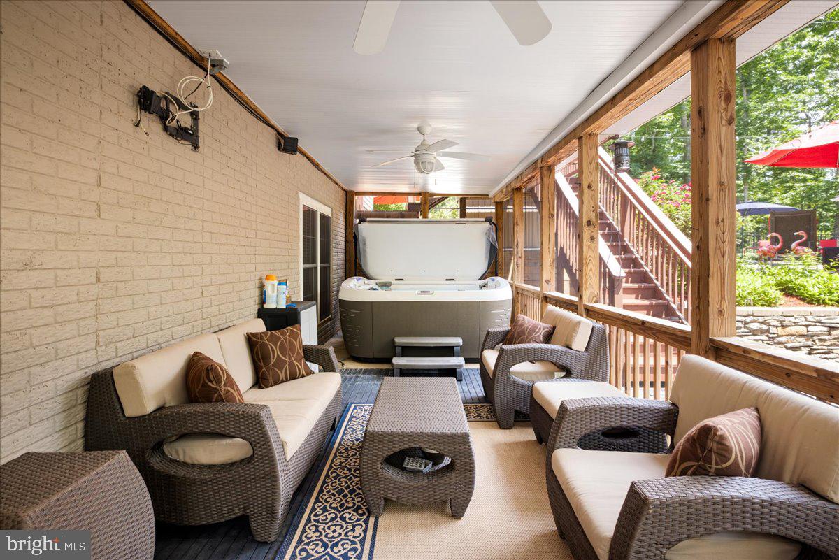 1346 Alma Gaynelle Dr