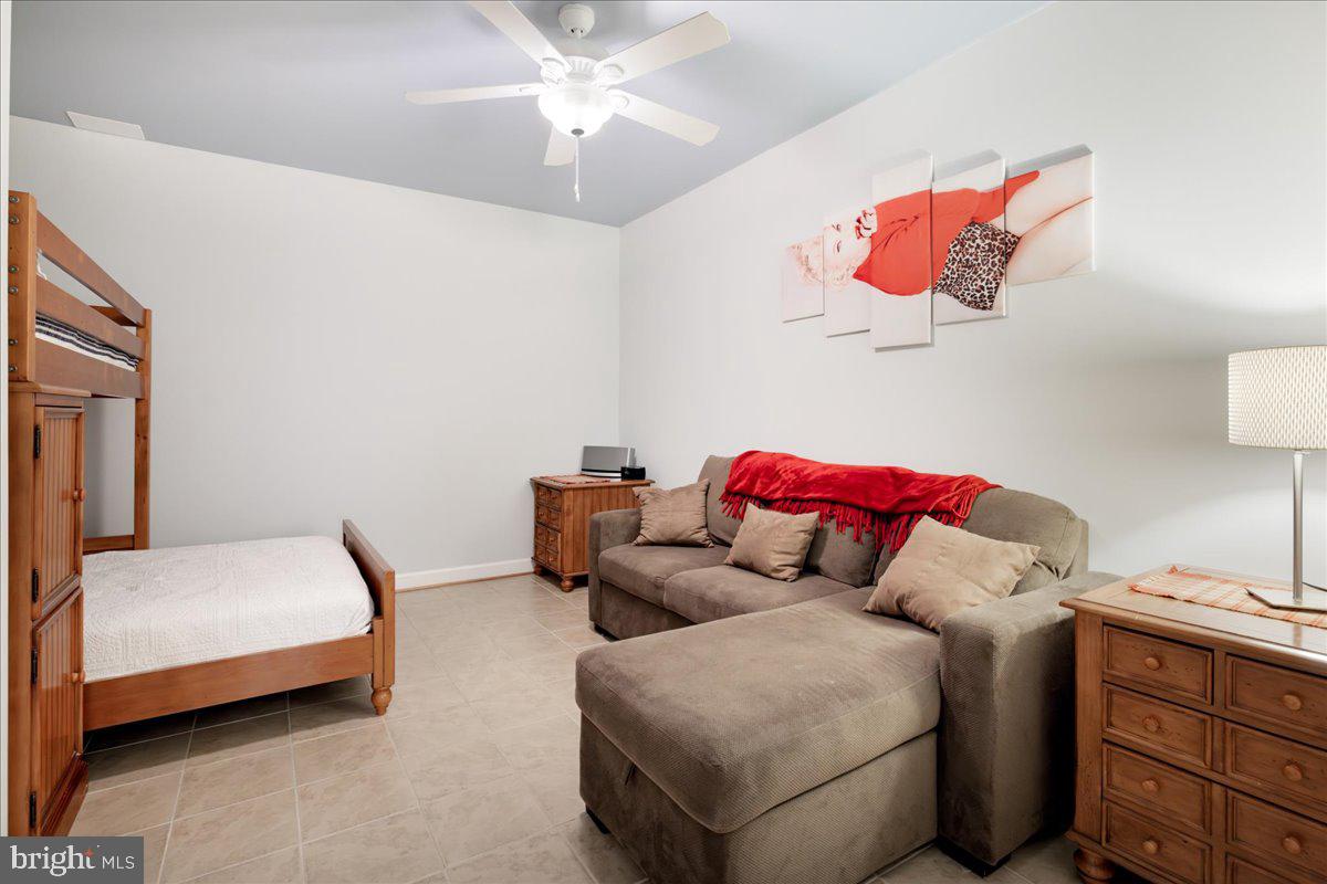 1346 Alma Gaynelle Dr