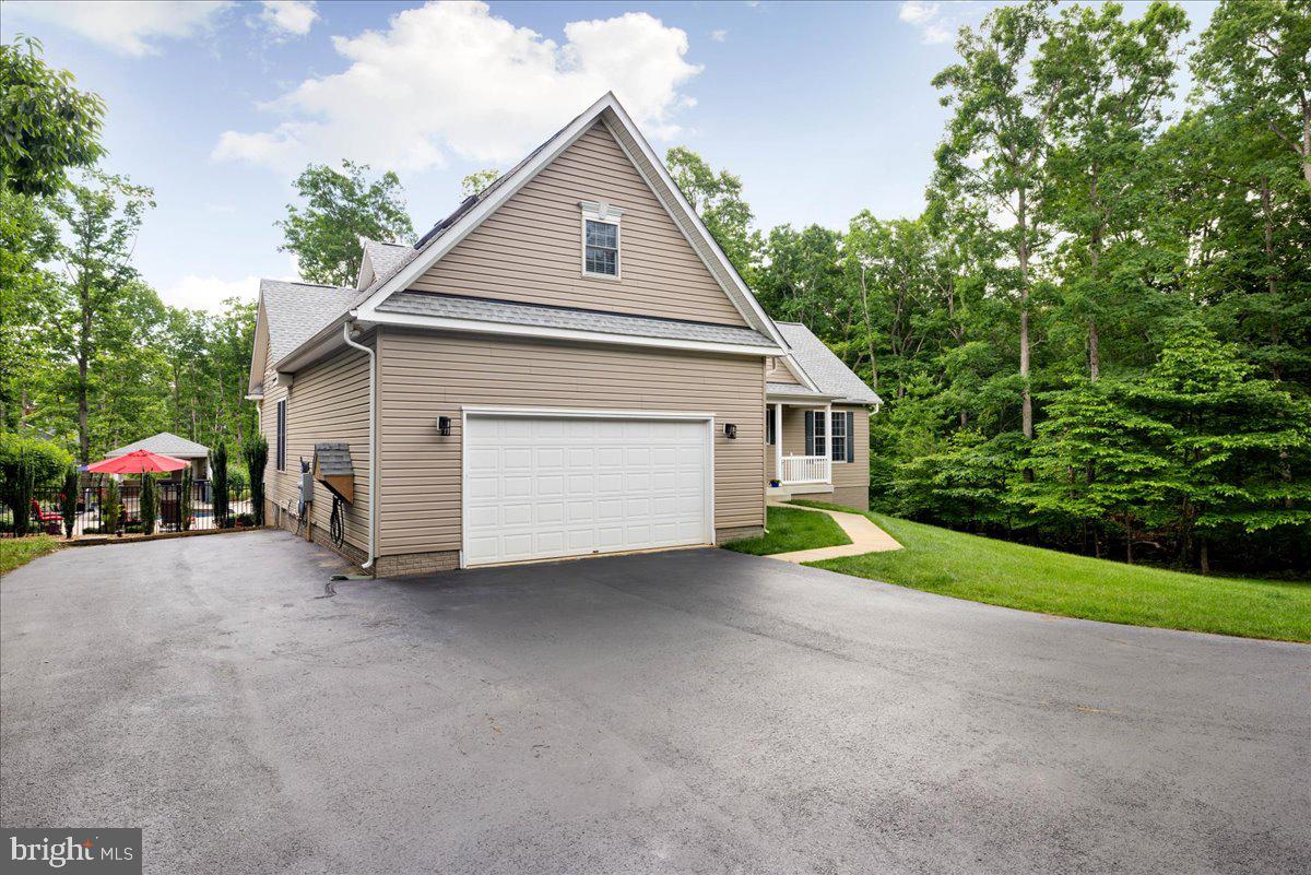 1346 Alma Gaynelle Dr