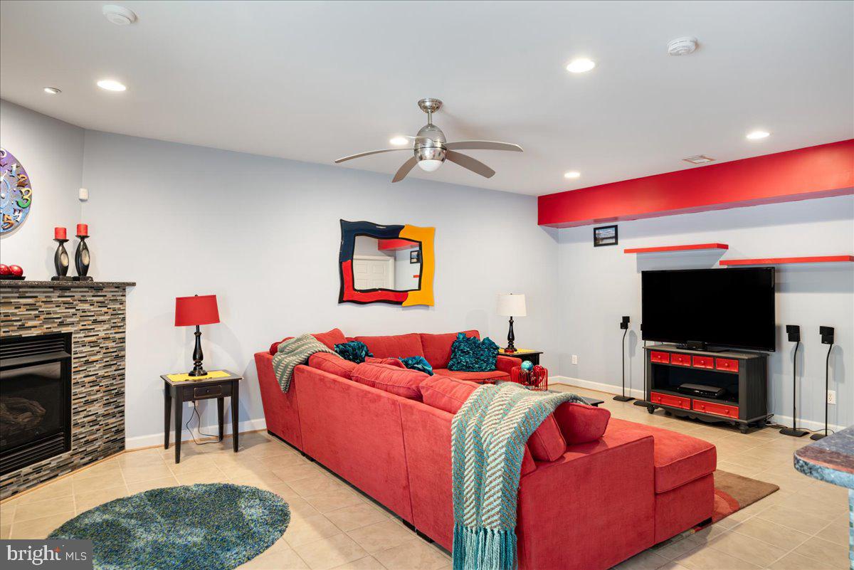 1346 Alma Gaynelle Dr