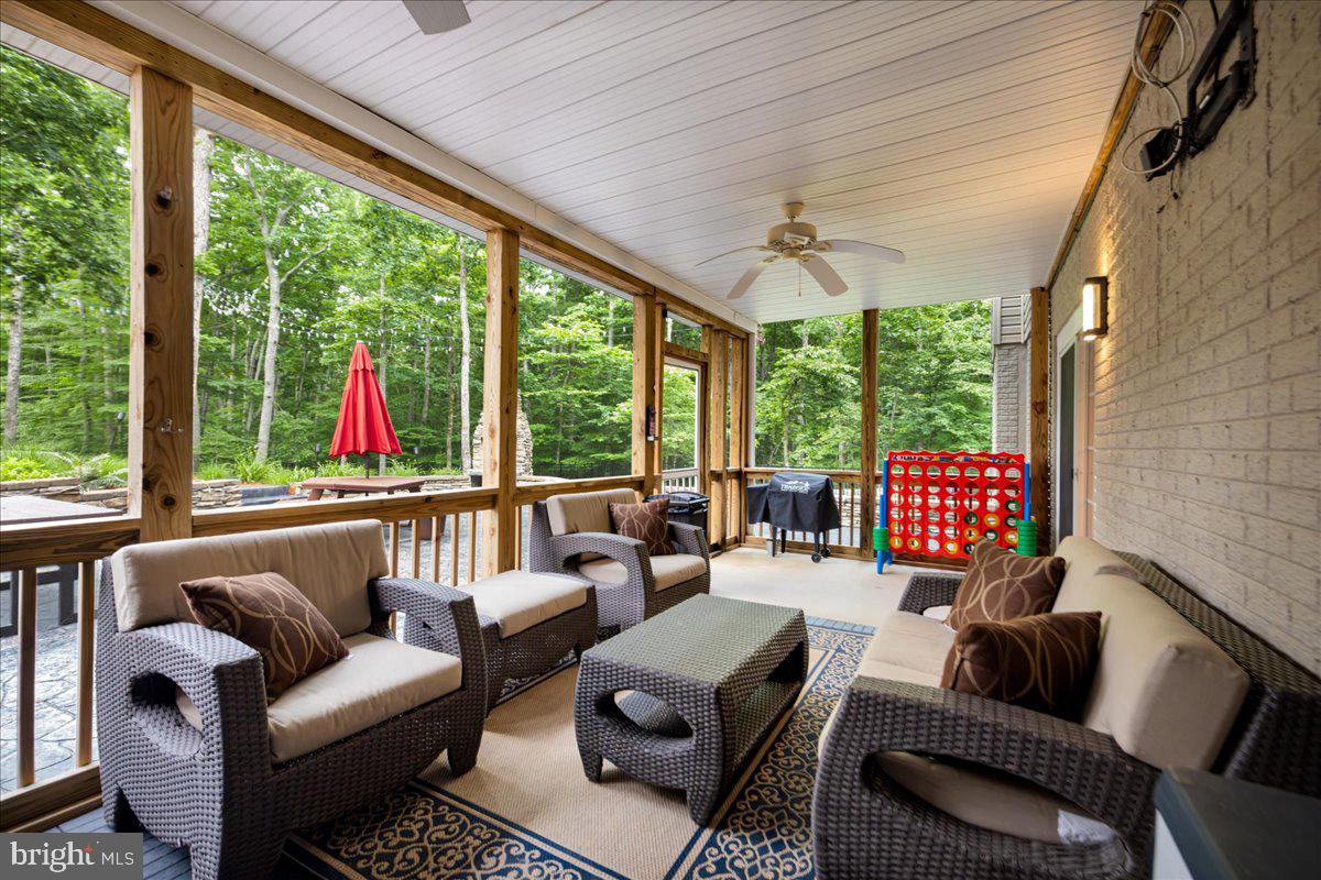 1346 Alma Gaynelle Dr