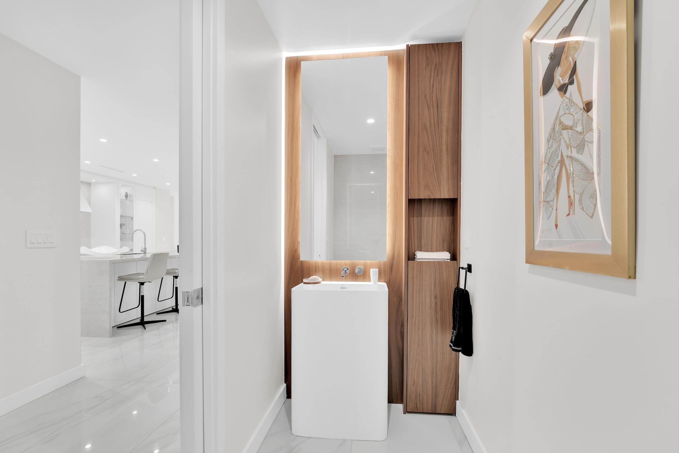 220 SE Mizner Boulevard 308