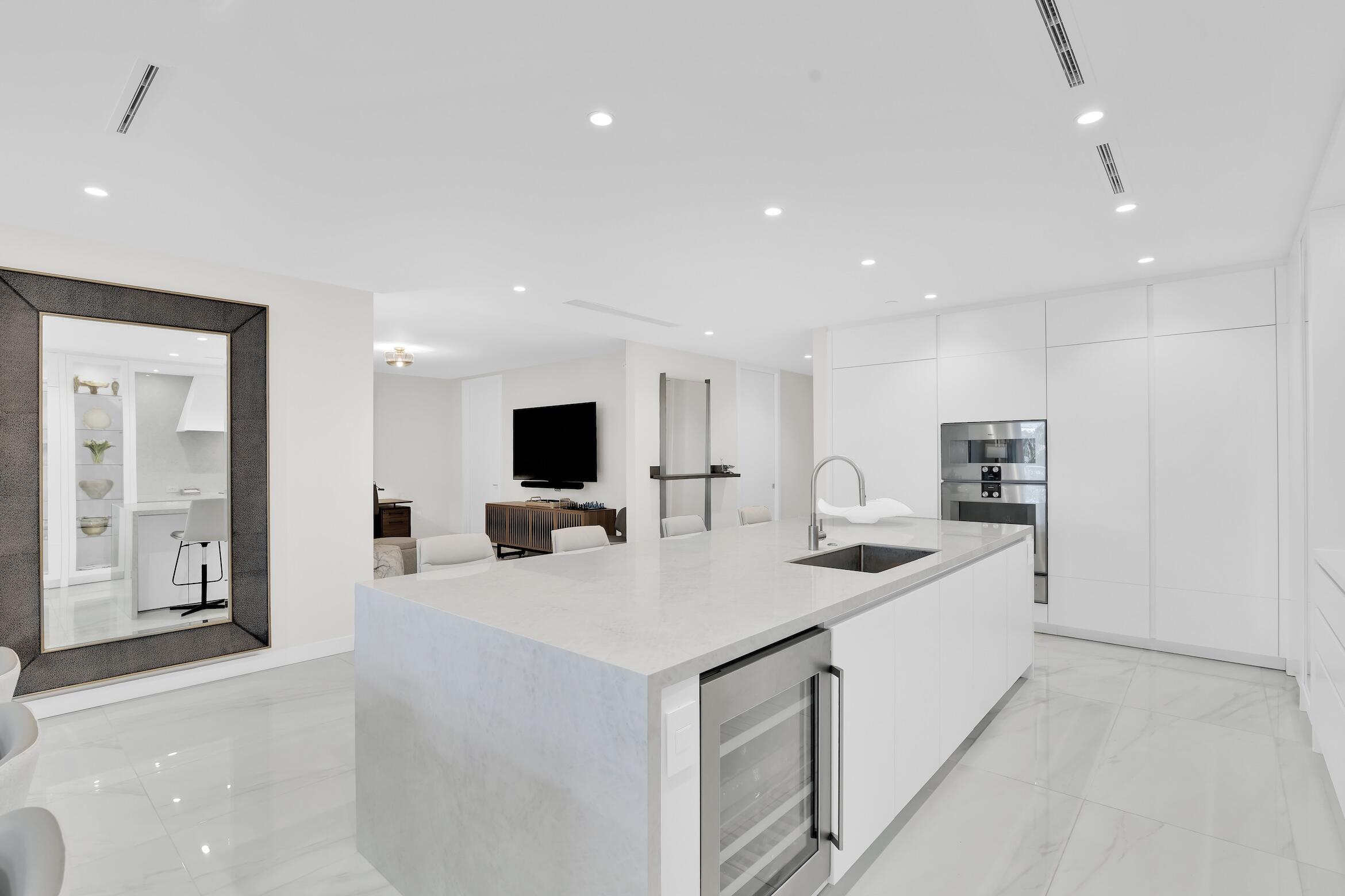 220 SE Mizner Boulevard 308