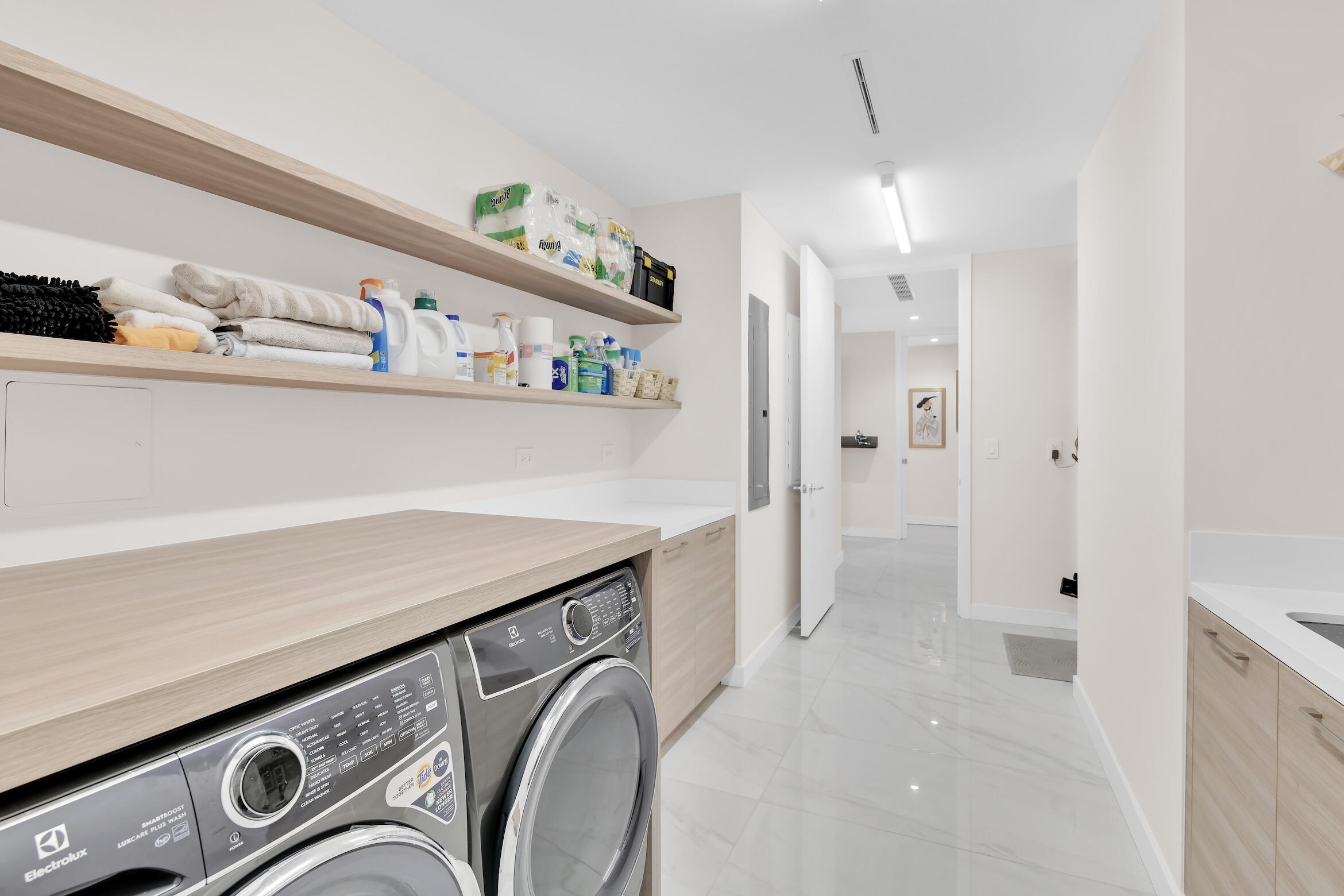 220 SE Mizner Boulevard 308