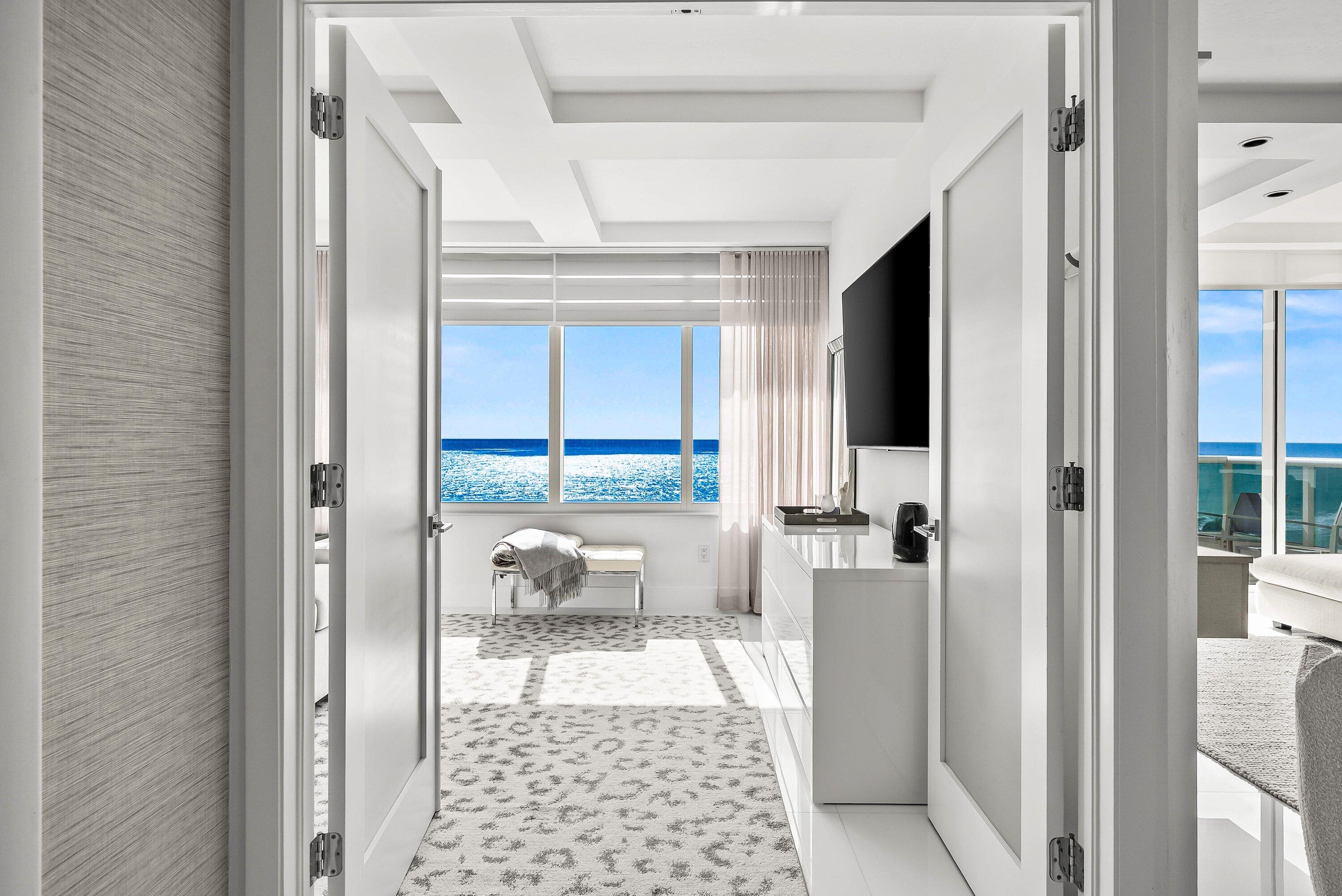 700 S Ocean Boulevard 705