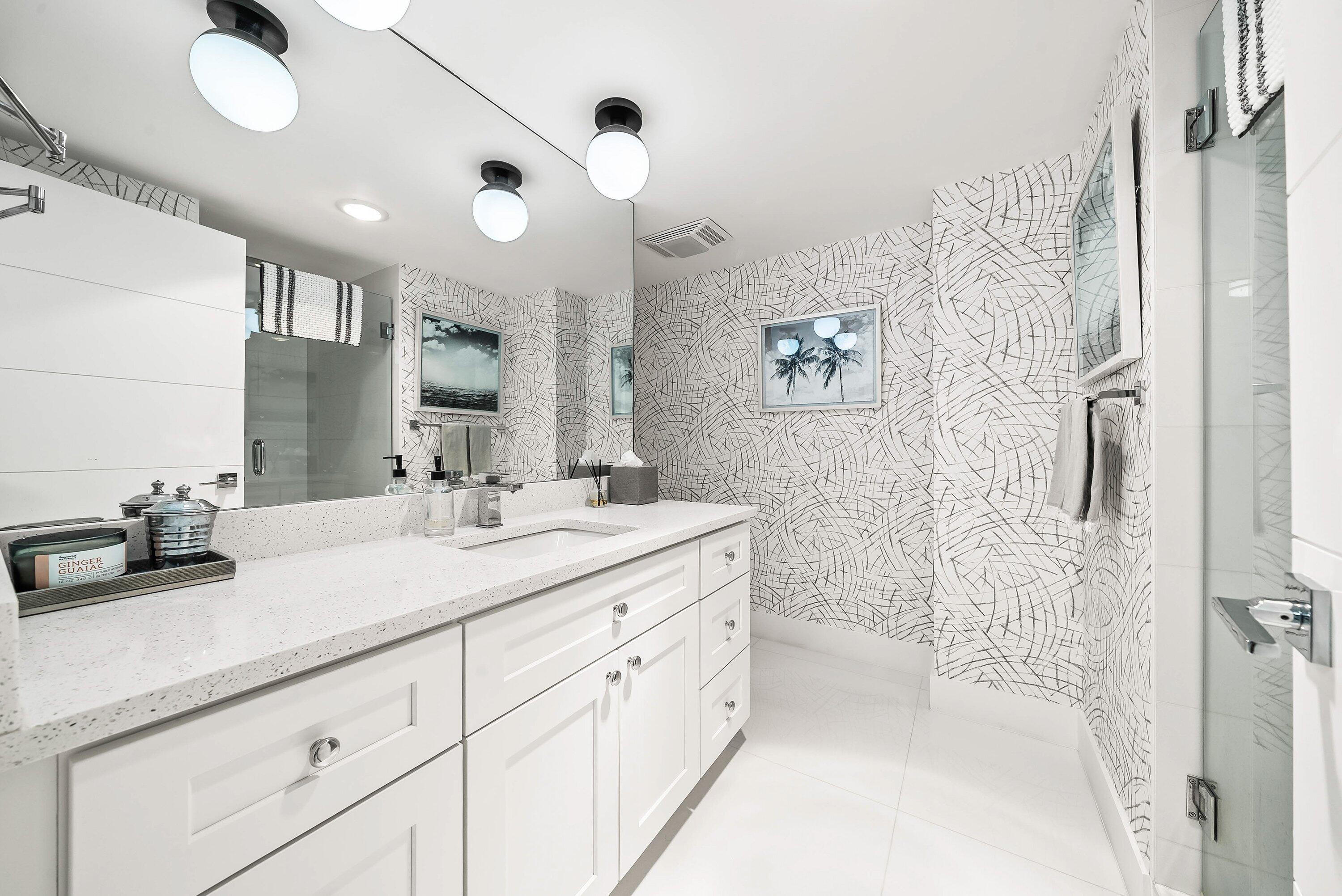 700 S Ocean Boulevard 705