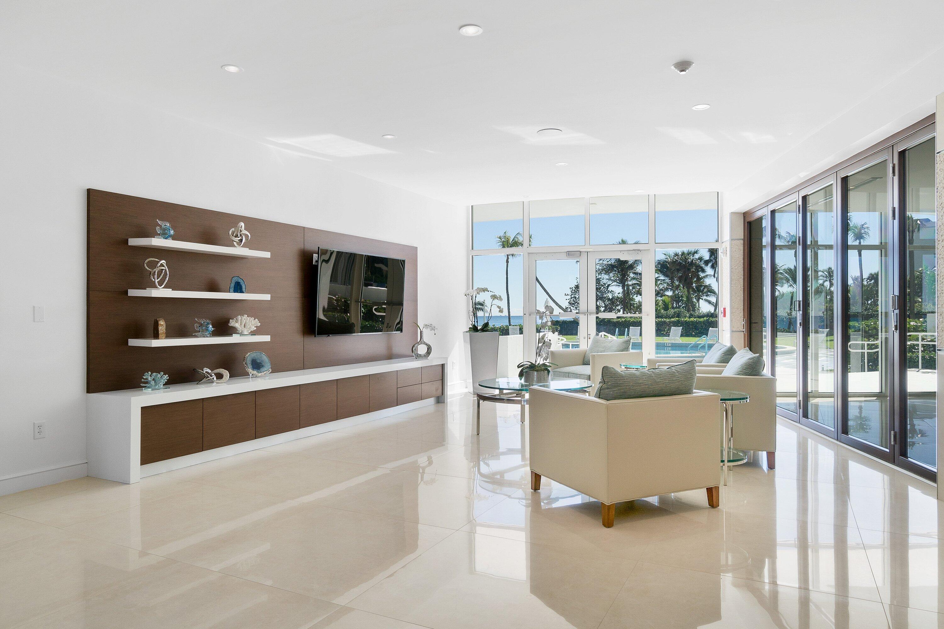 700 S Ocean Boulevard 705