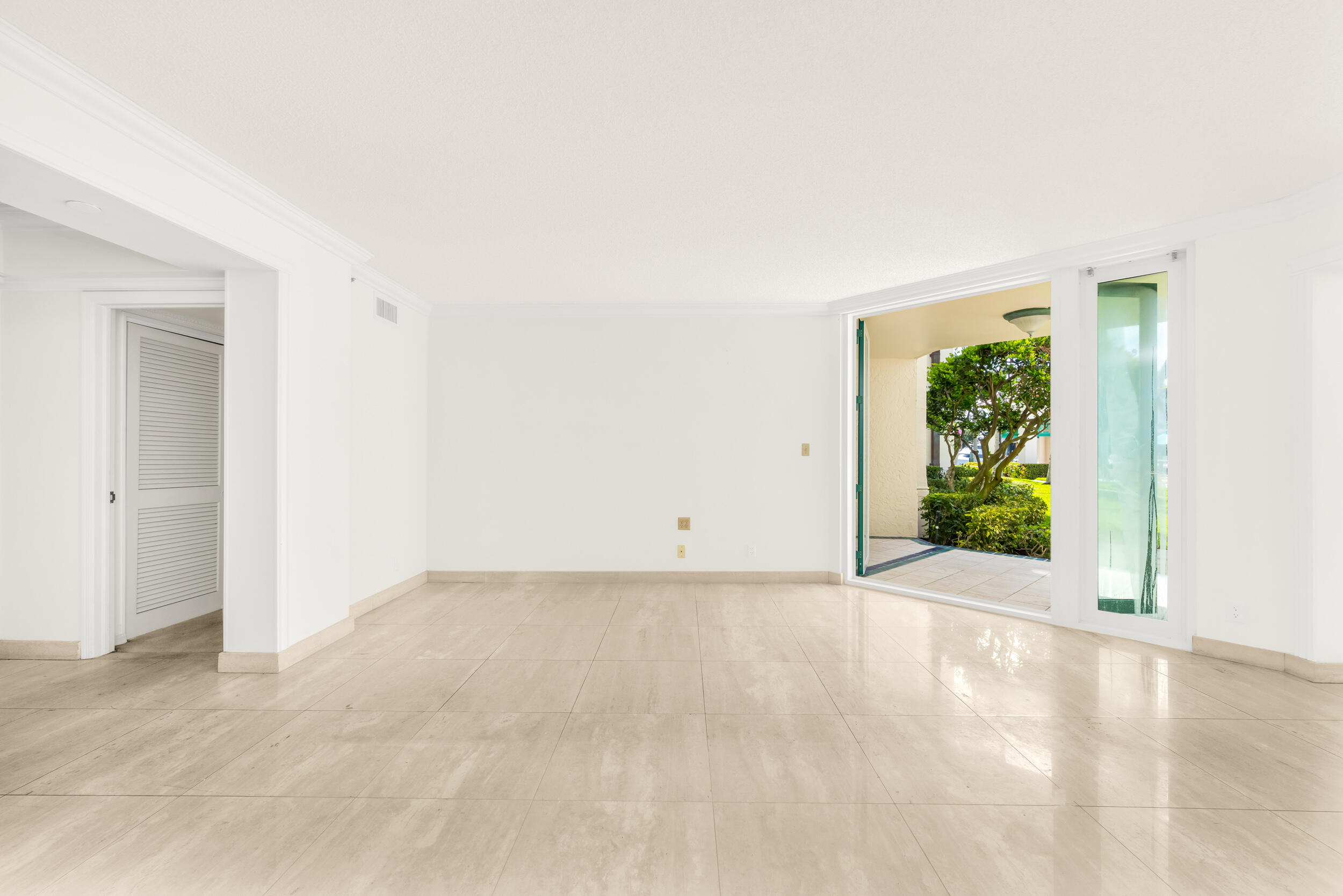 100 SE 5th Avenue 107