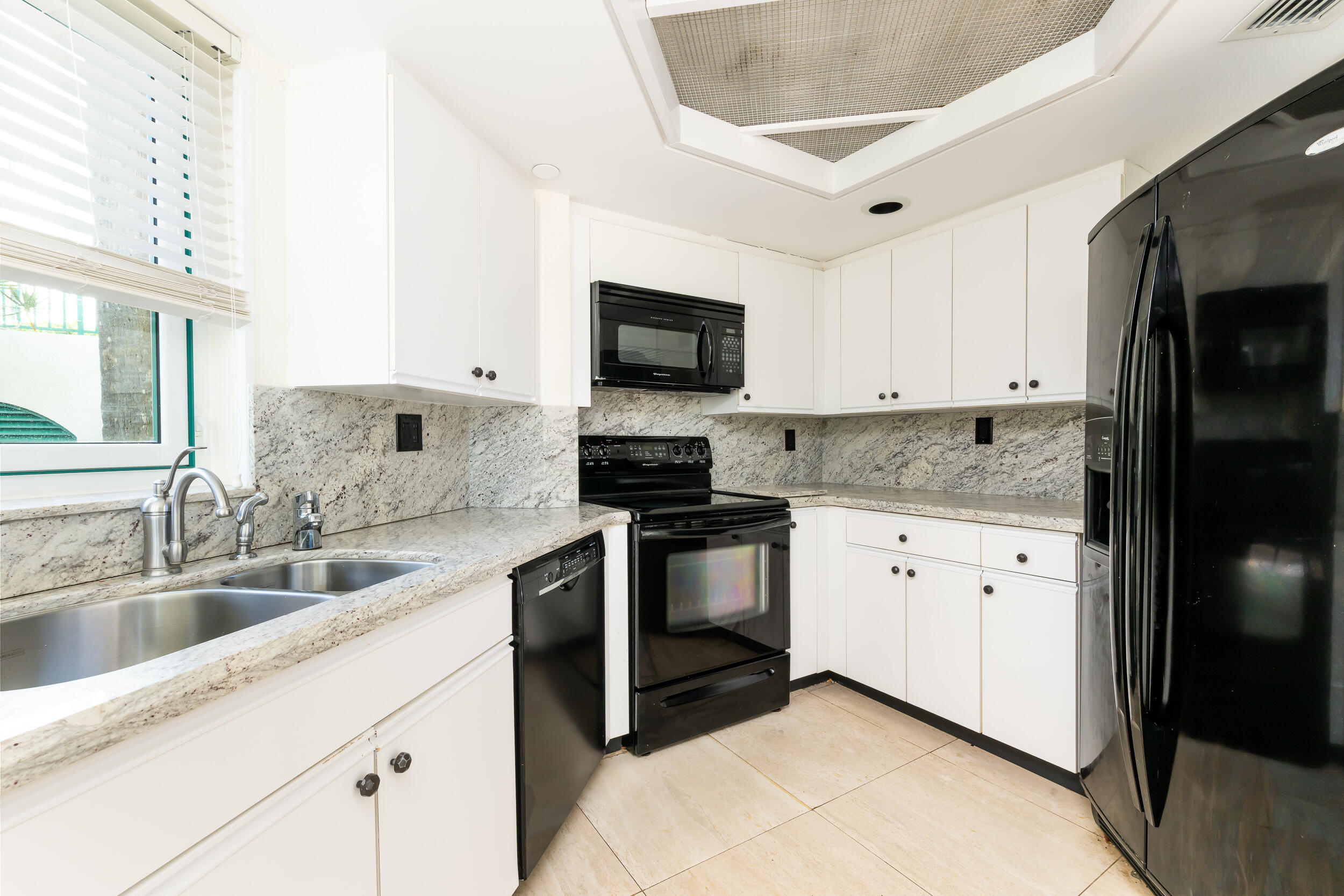 100 SE 5th Avenue 107