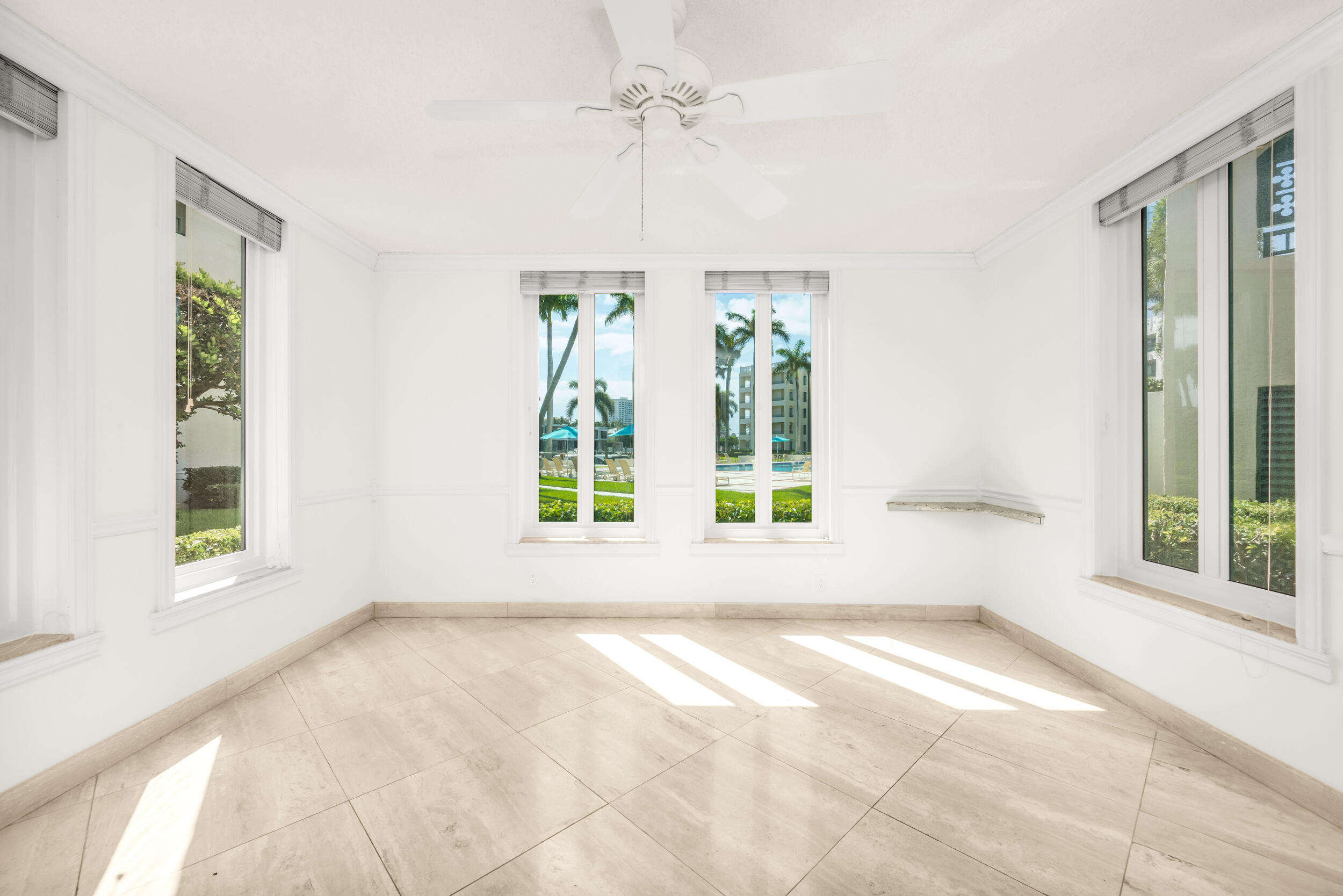 100 SE 5th Avenue 107