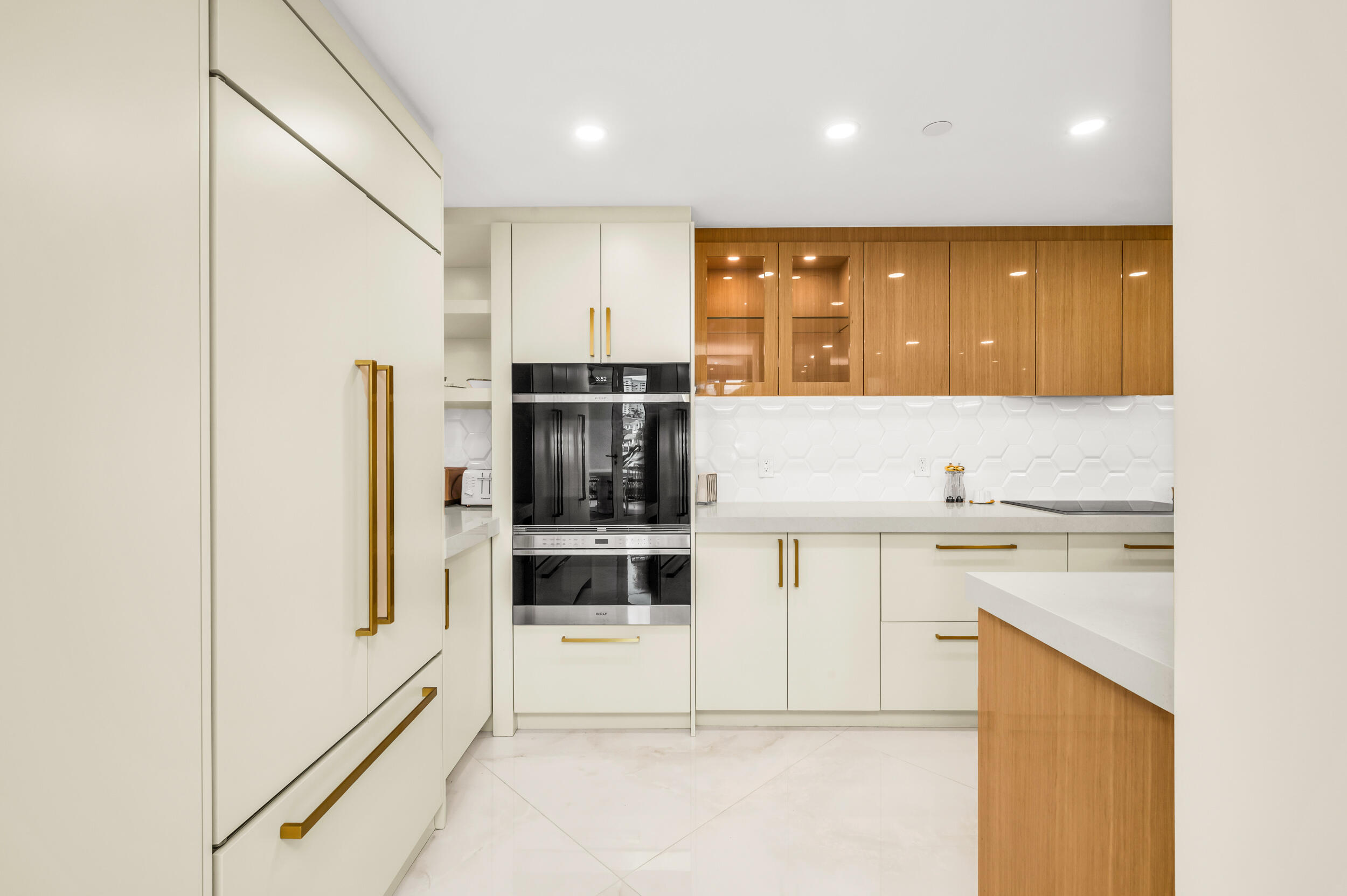 100 SE 5TH Avenue 103
