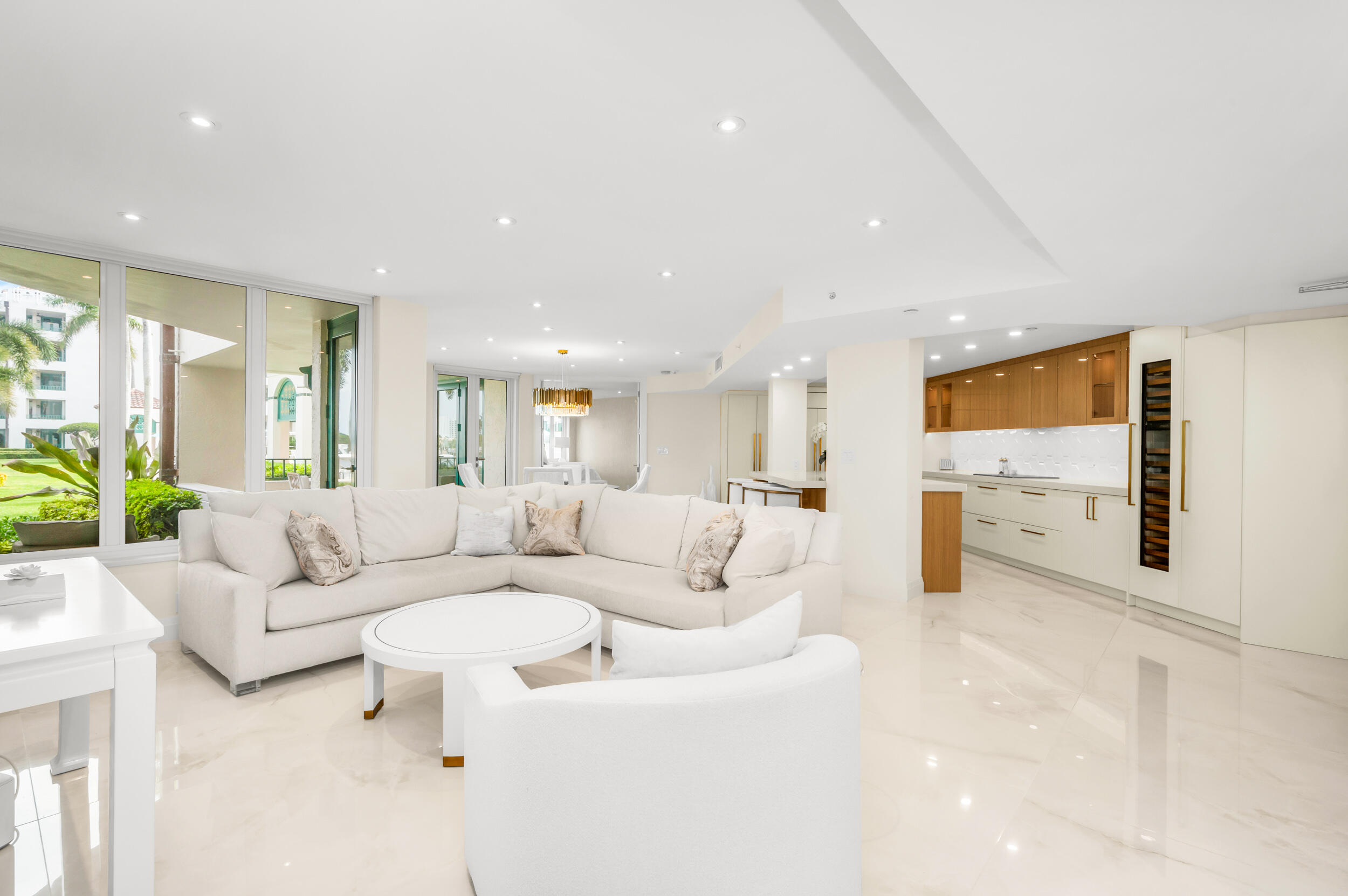 100 SE 5TH Avenue 103