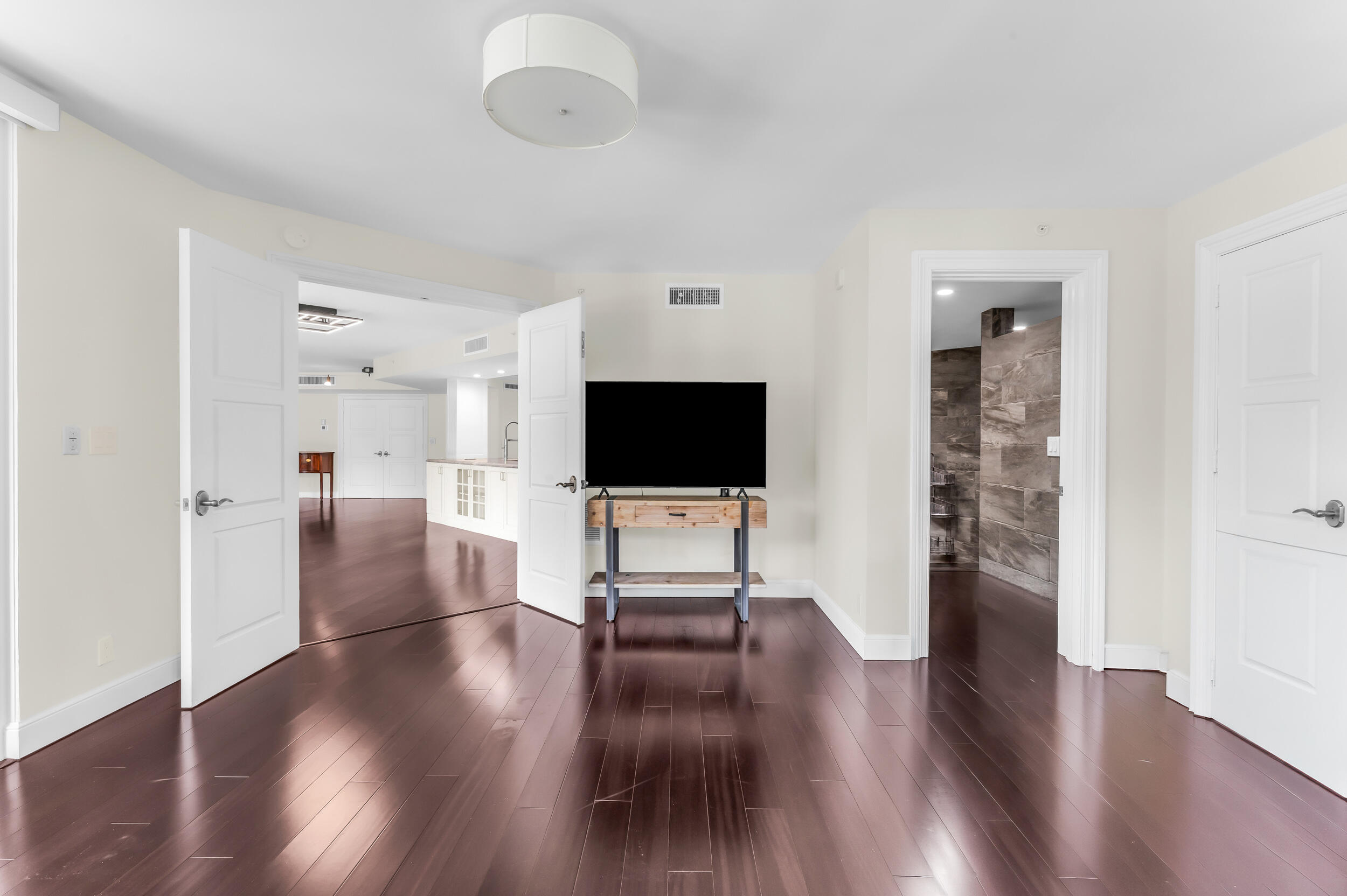 100 SE 5TH Avenue 202