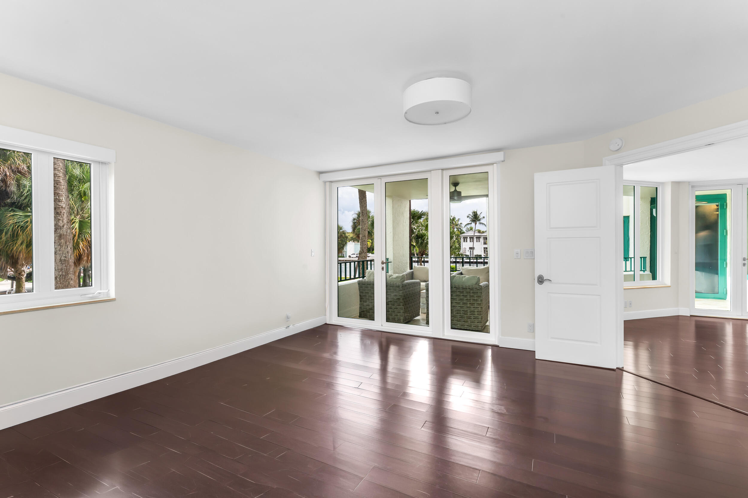 100 SE 5TH Avenue 202