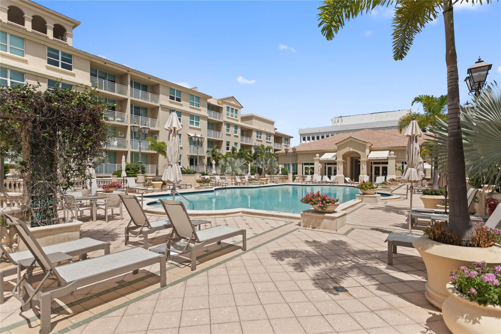 99 SE Mizner Blvd 616