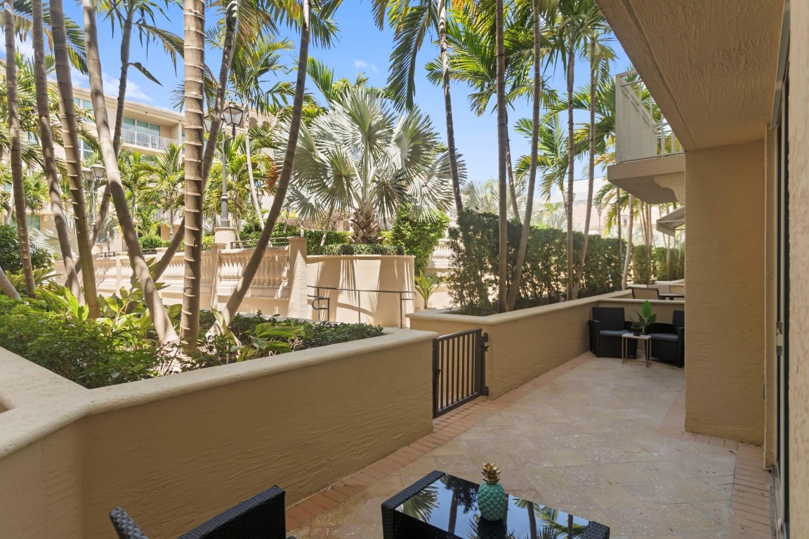 99 SE Mizner Blvd 616