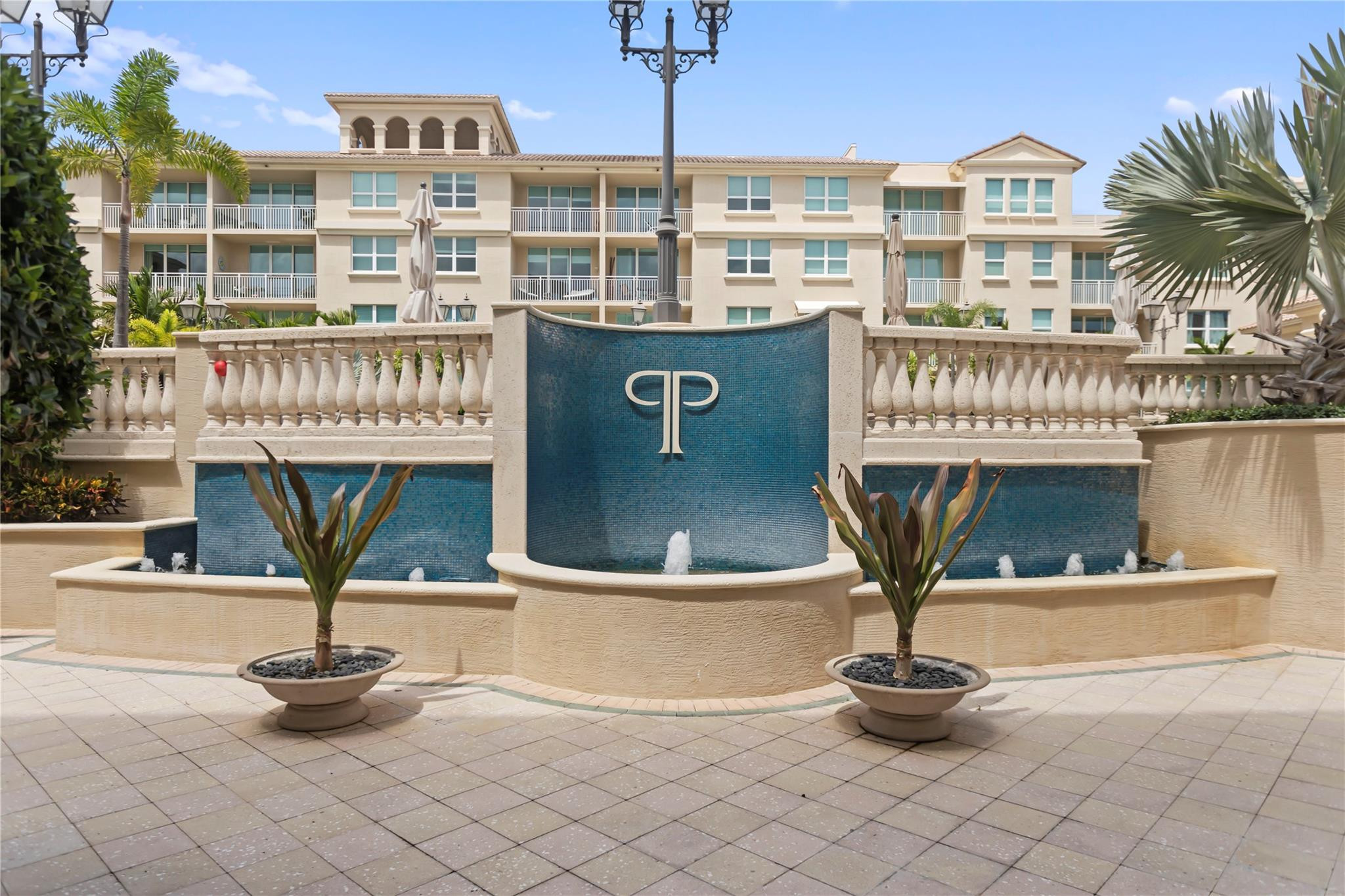 99 SE Mizner Blvd 616