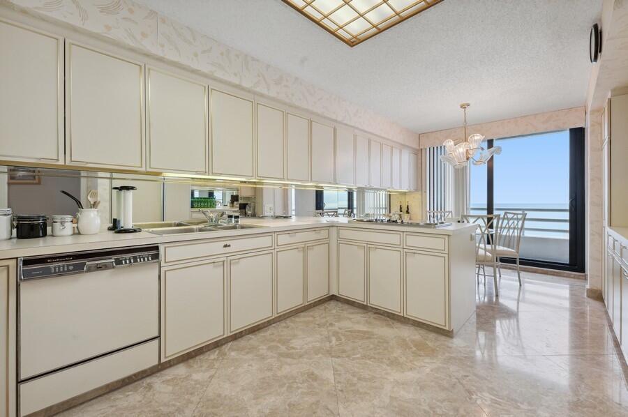 1400 S Ocean Boulevard 1402