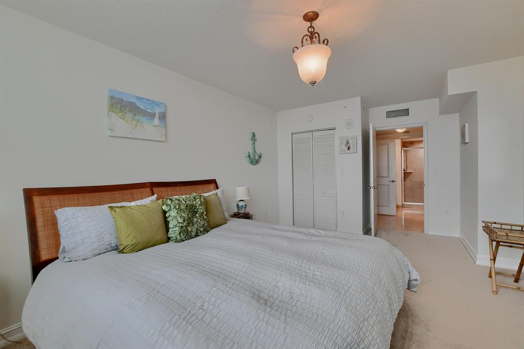 99 SE Mizner Boulevard 729