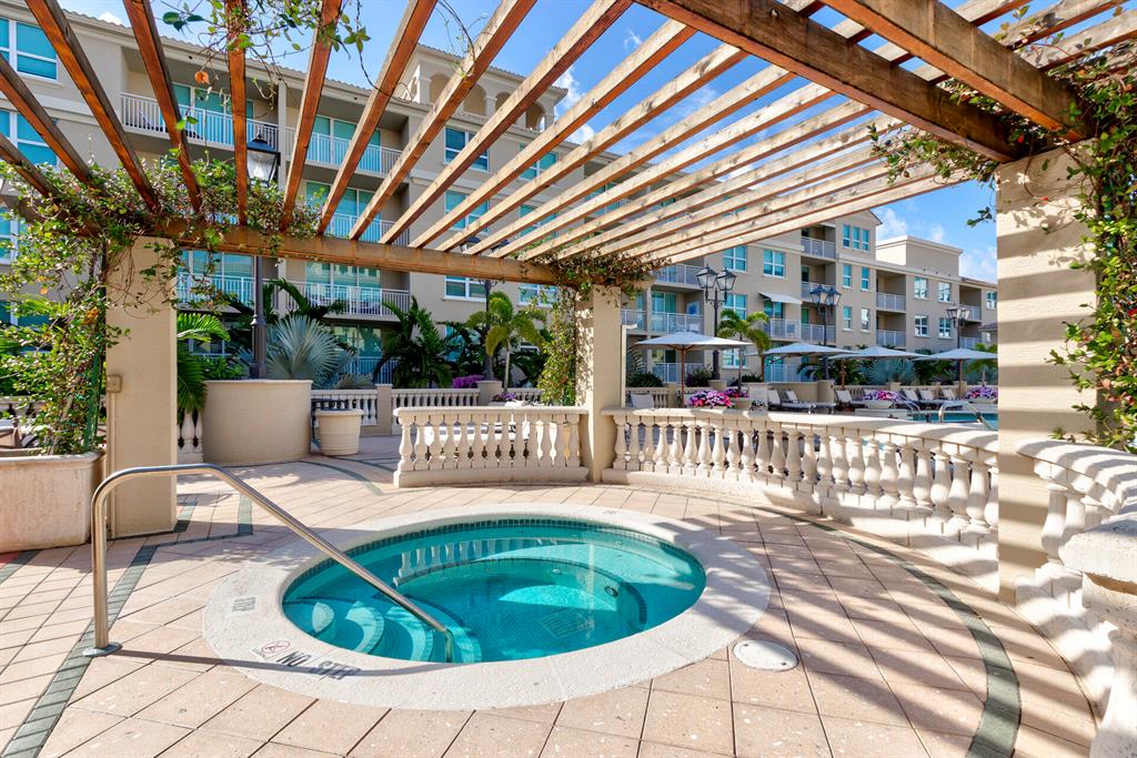 99 SE Mizner Boulevard 729