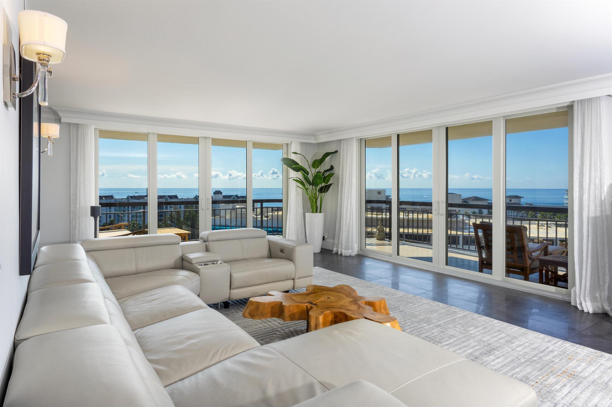 901 E Camino Real 14-C