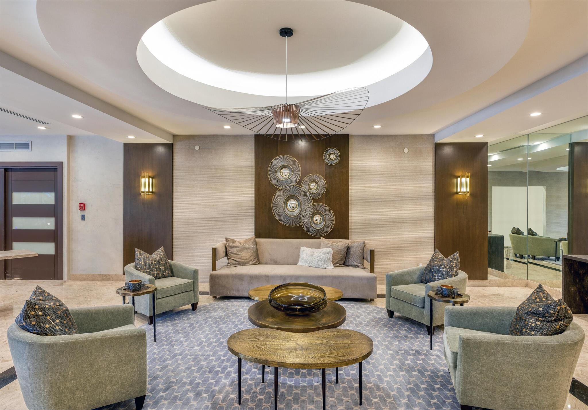 901 E Camino Real 14-C