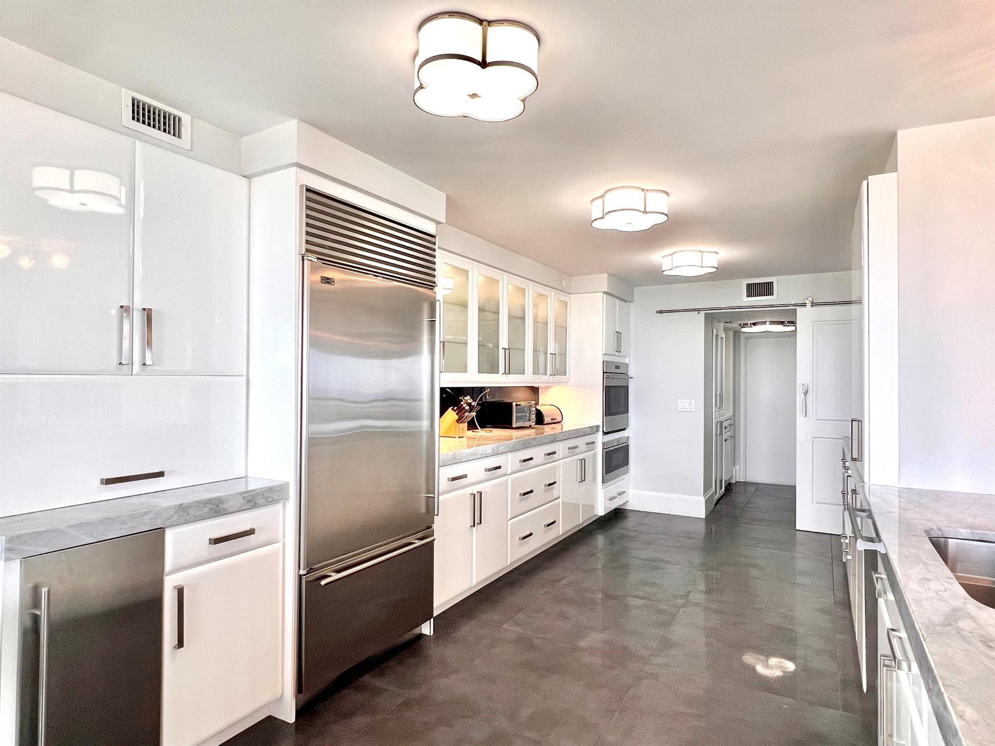 901 E Camino Real 14-C