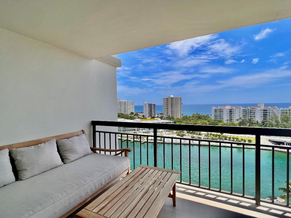 901 E Camino Real 14-C