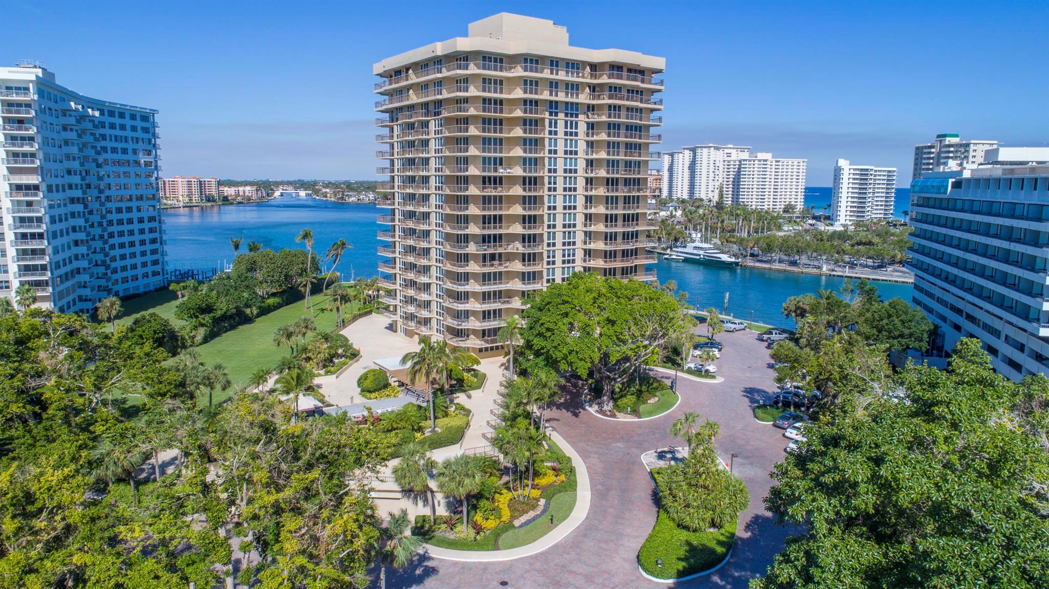 901 E Camino Real 14-C