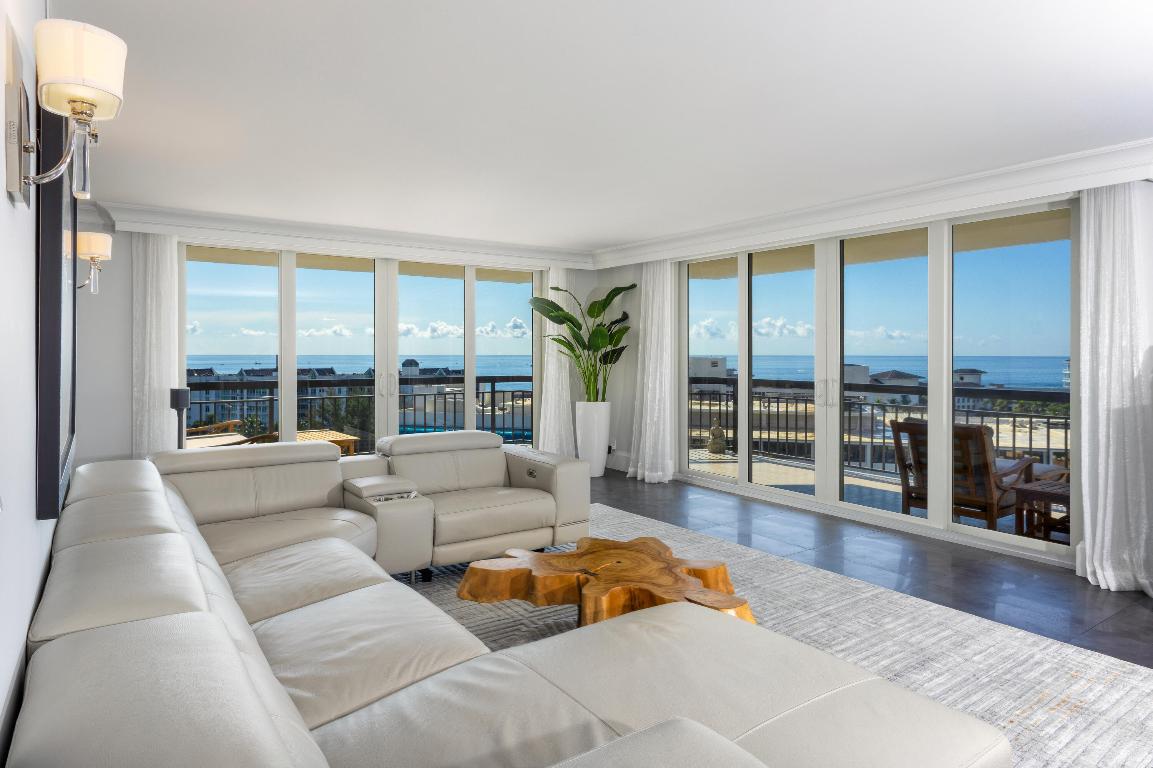 901 E Camino Real 14-C