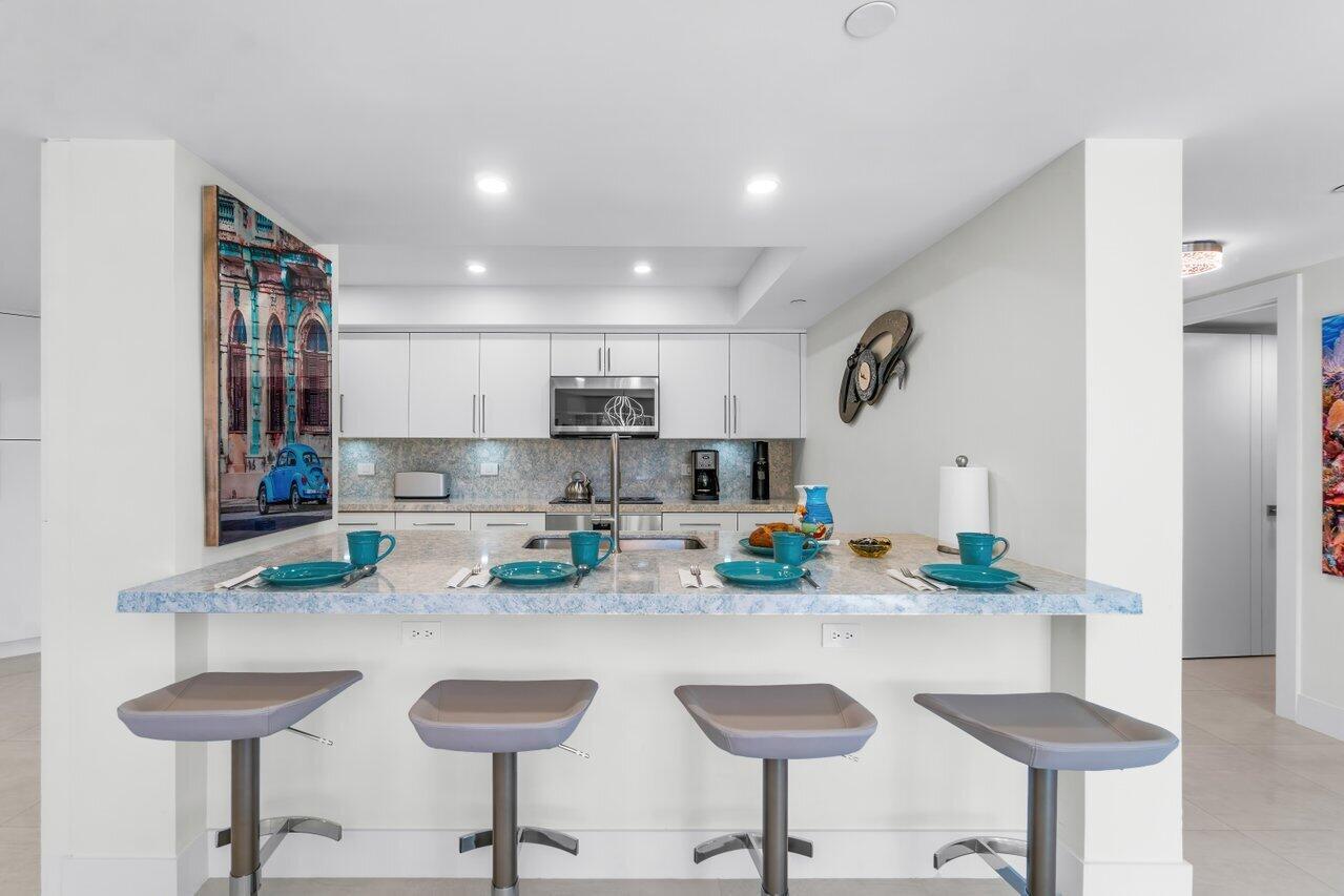 100 SE 5th Avenue 305