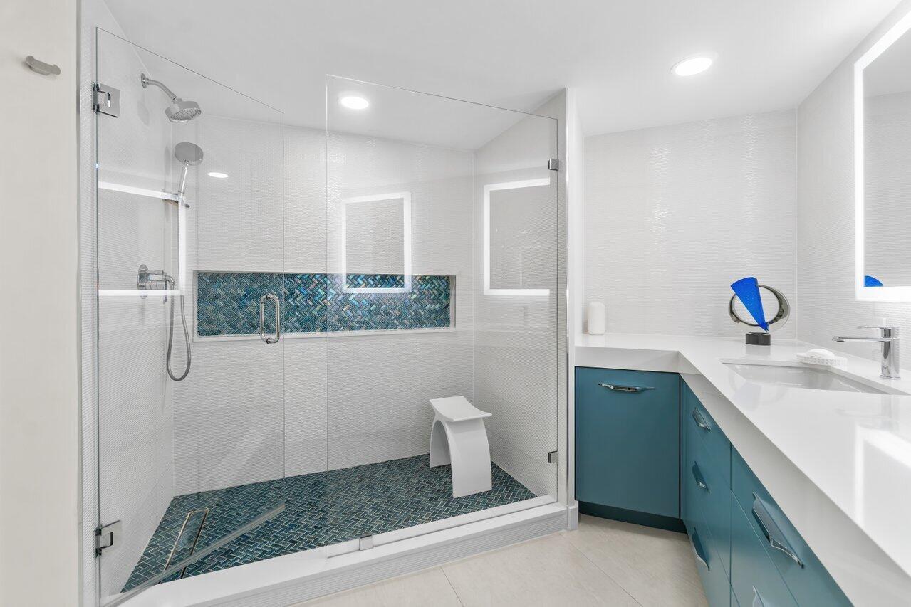 100 SE 5th Avenue 305