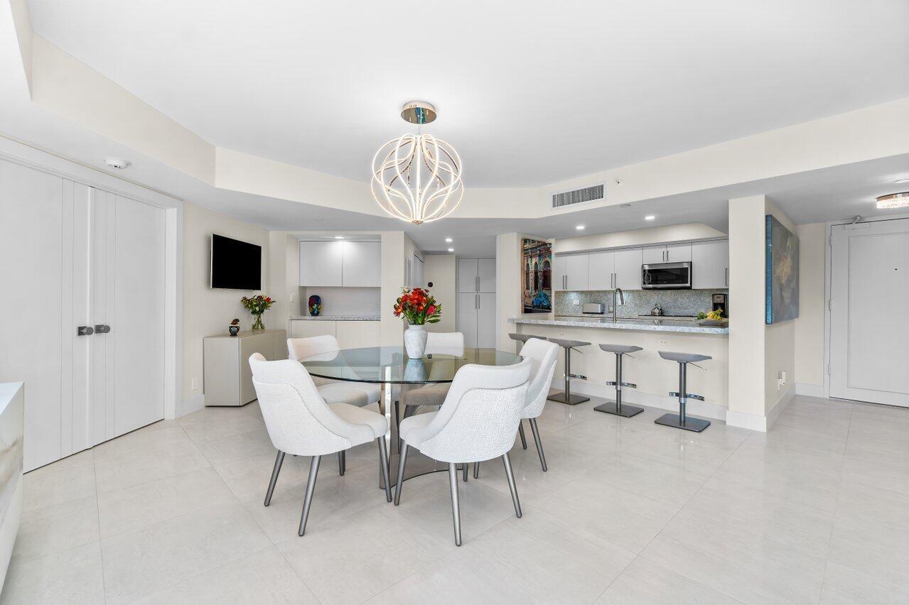 100 SE 5th Avenue 305