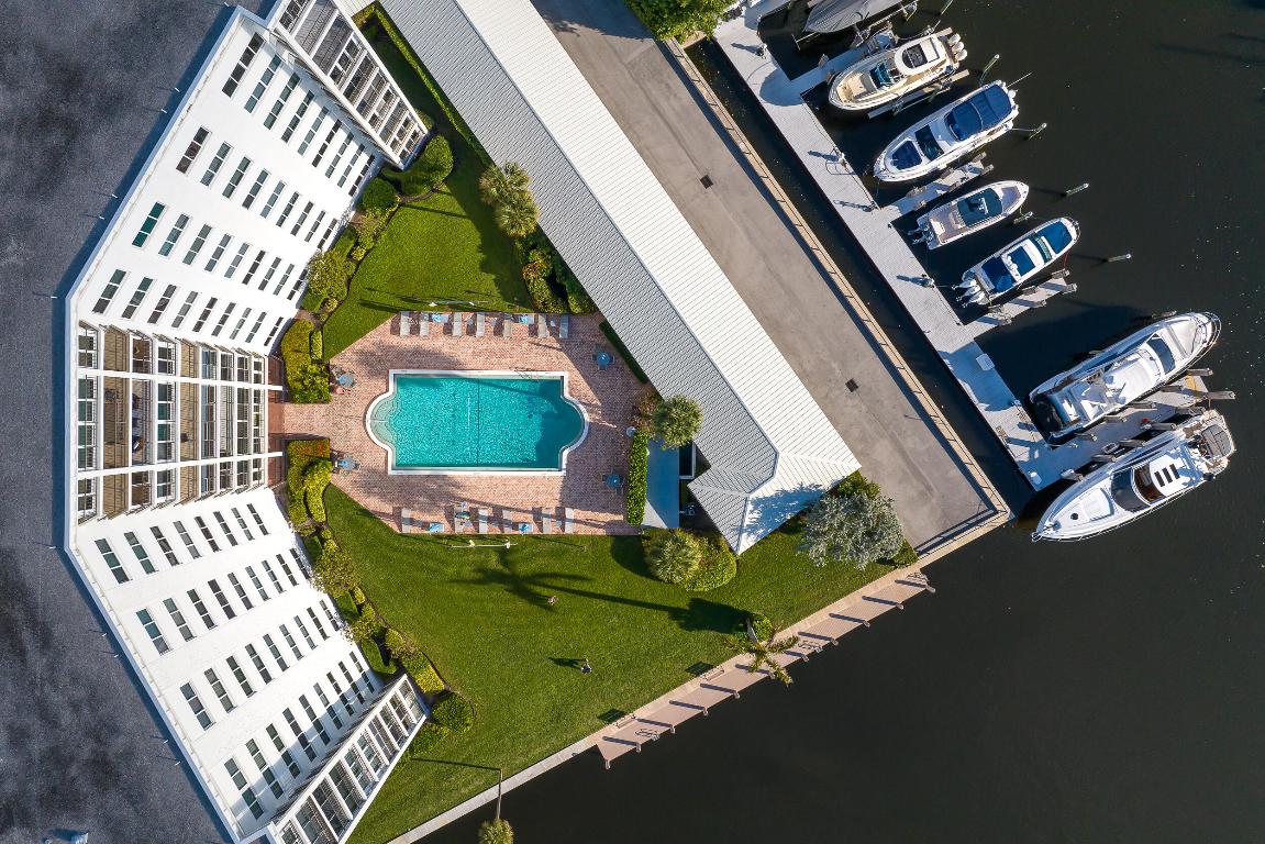 86 Macfarlane Drive 6-D