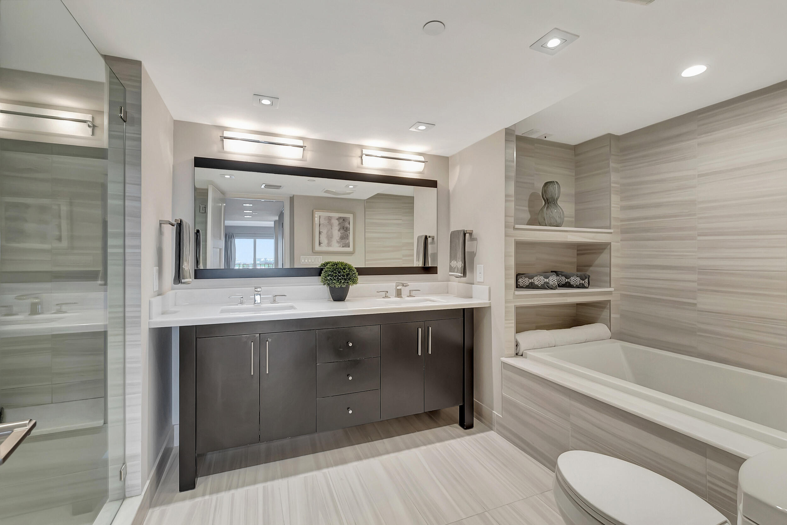 4301 N Ocean Blvd Boulevard 1006