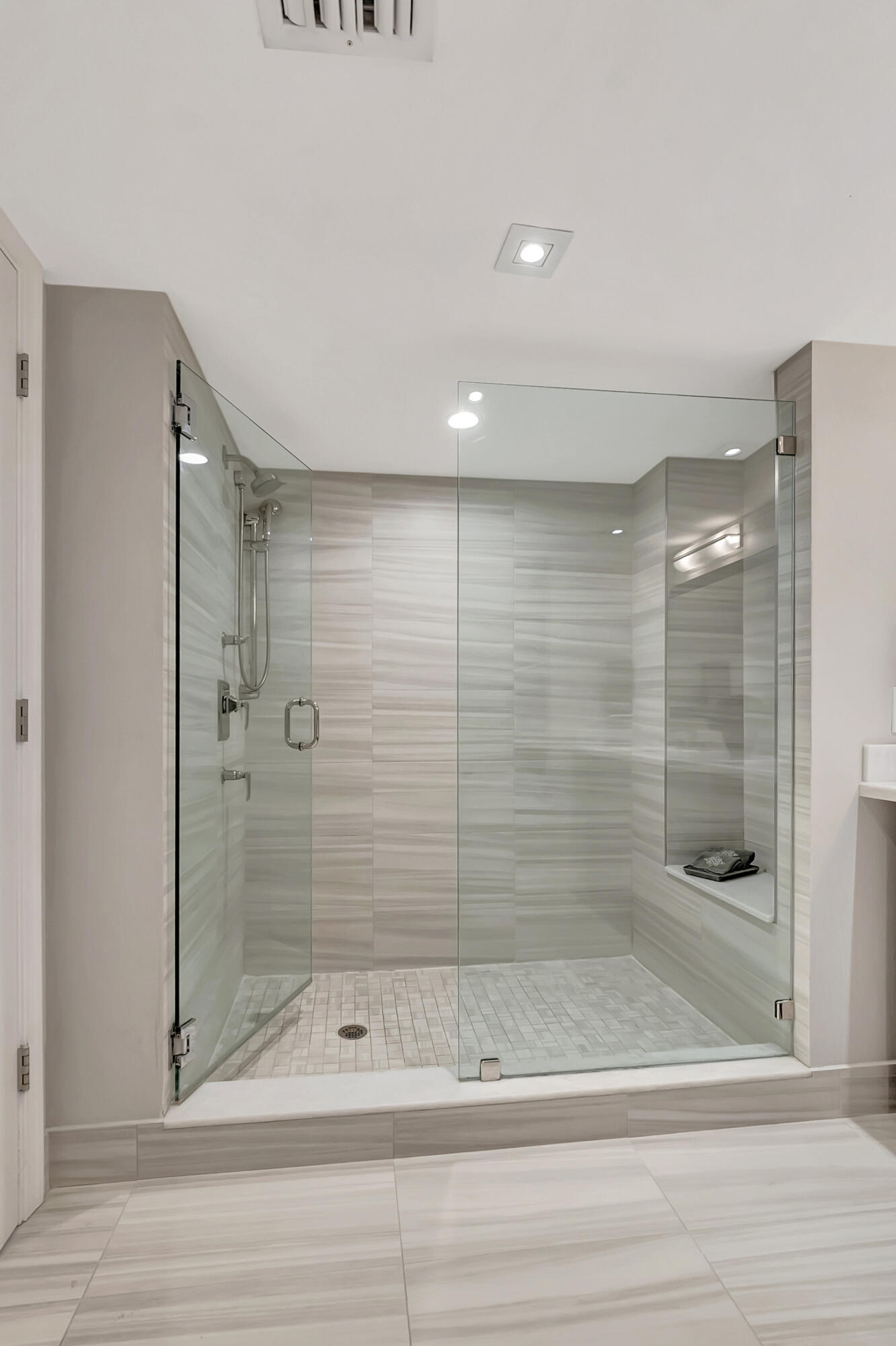 4301 N Ocean Blvd Boulevard 1006