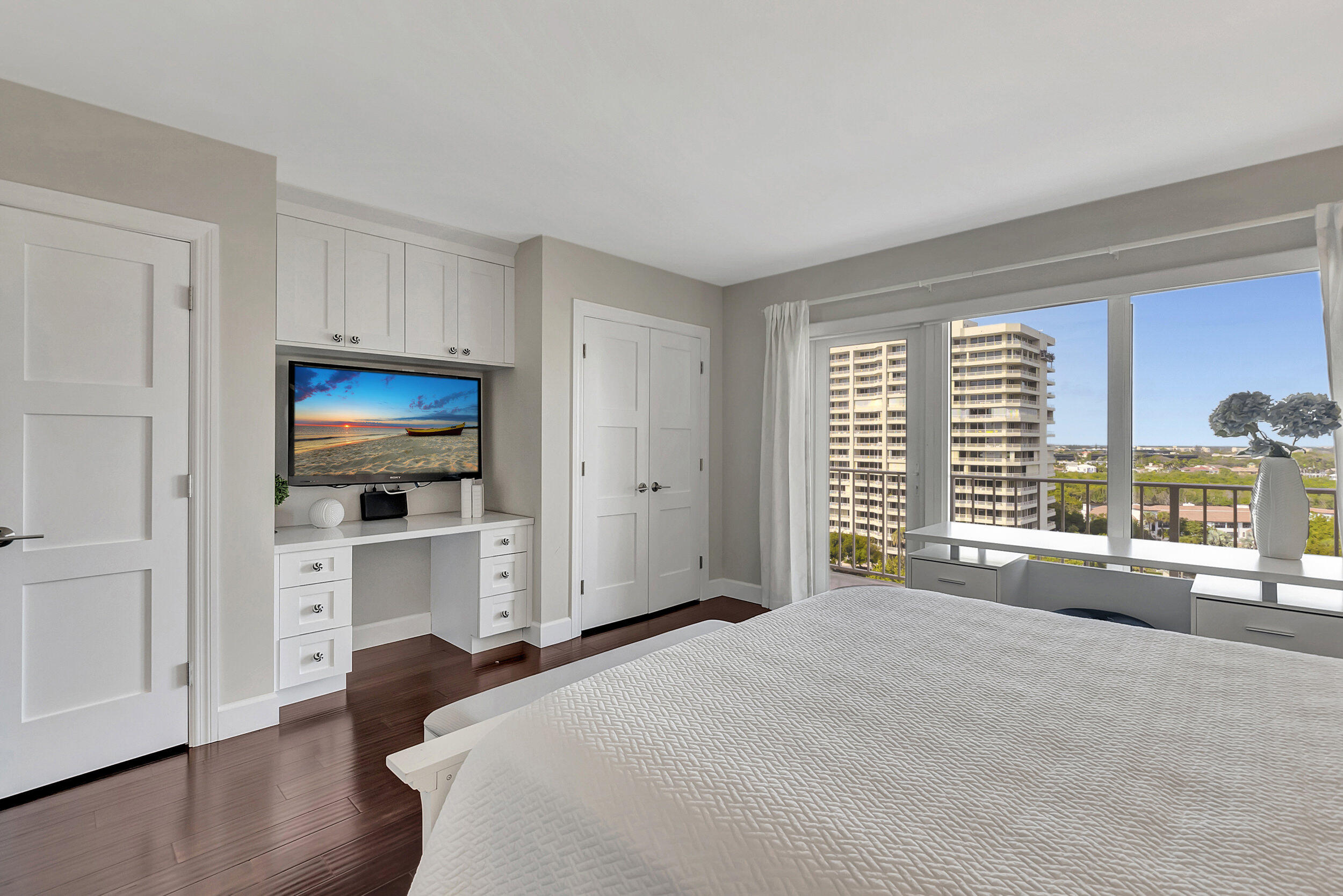 4301 N Ocean Blvd Boulevard 1006