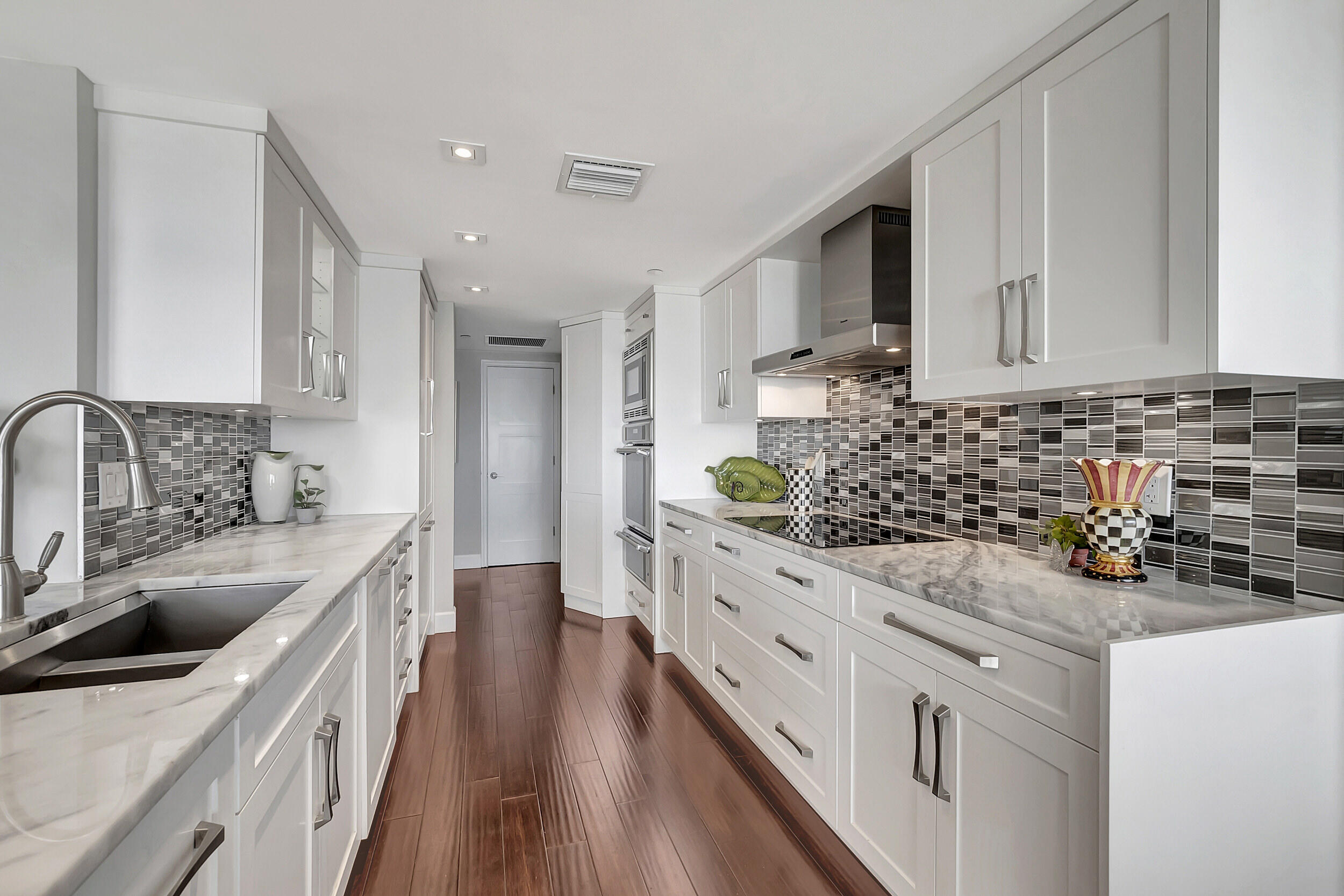 4301 N Ocean Blvd Boulevard 1006