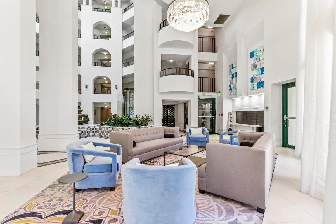 100 SE 5th Avenue 305