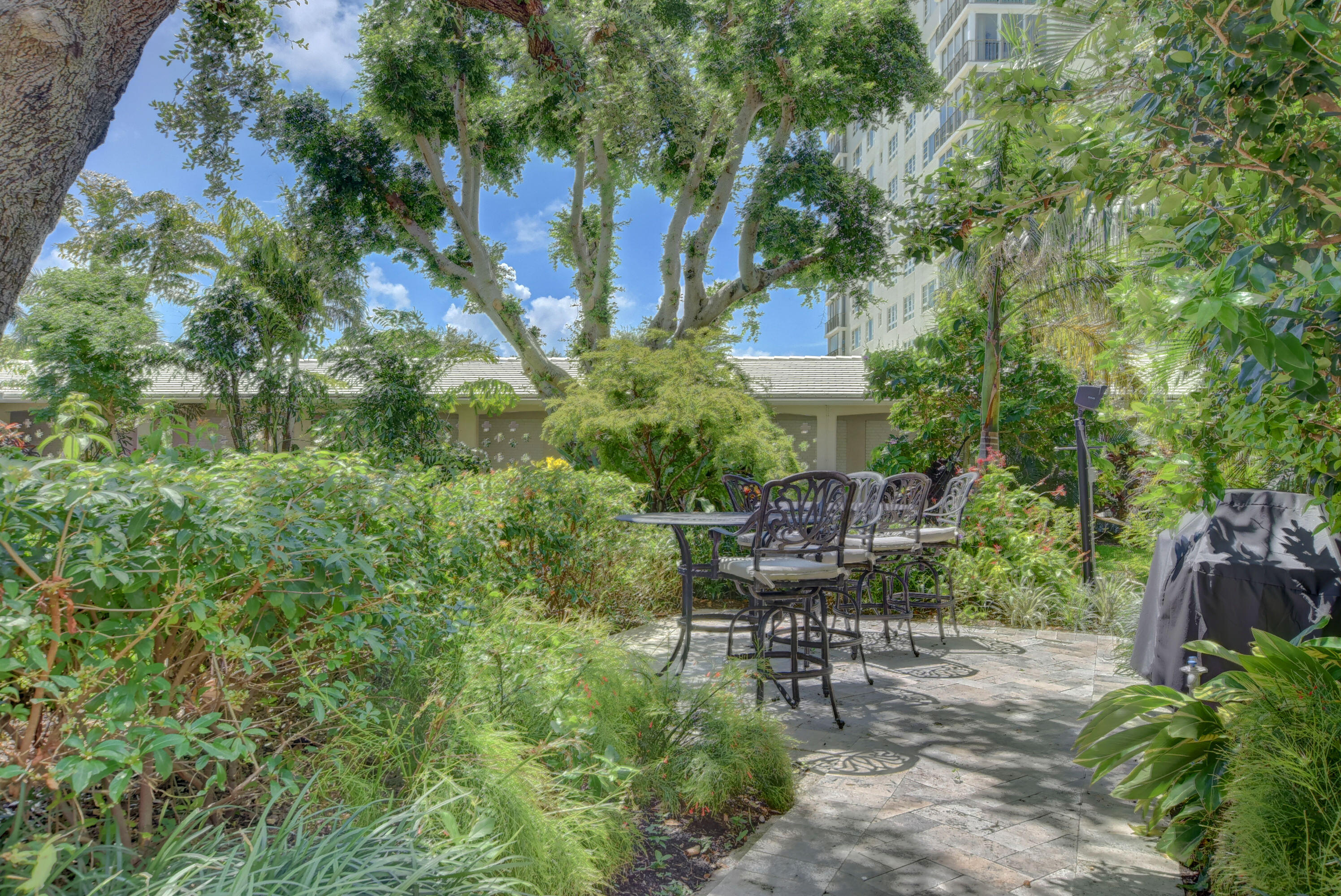 1000 Lowry Street Ph-C