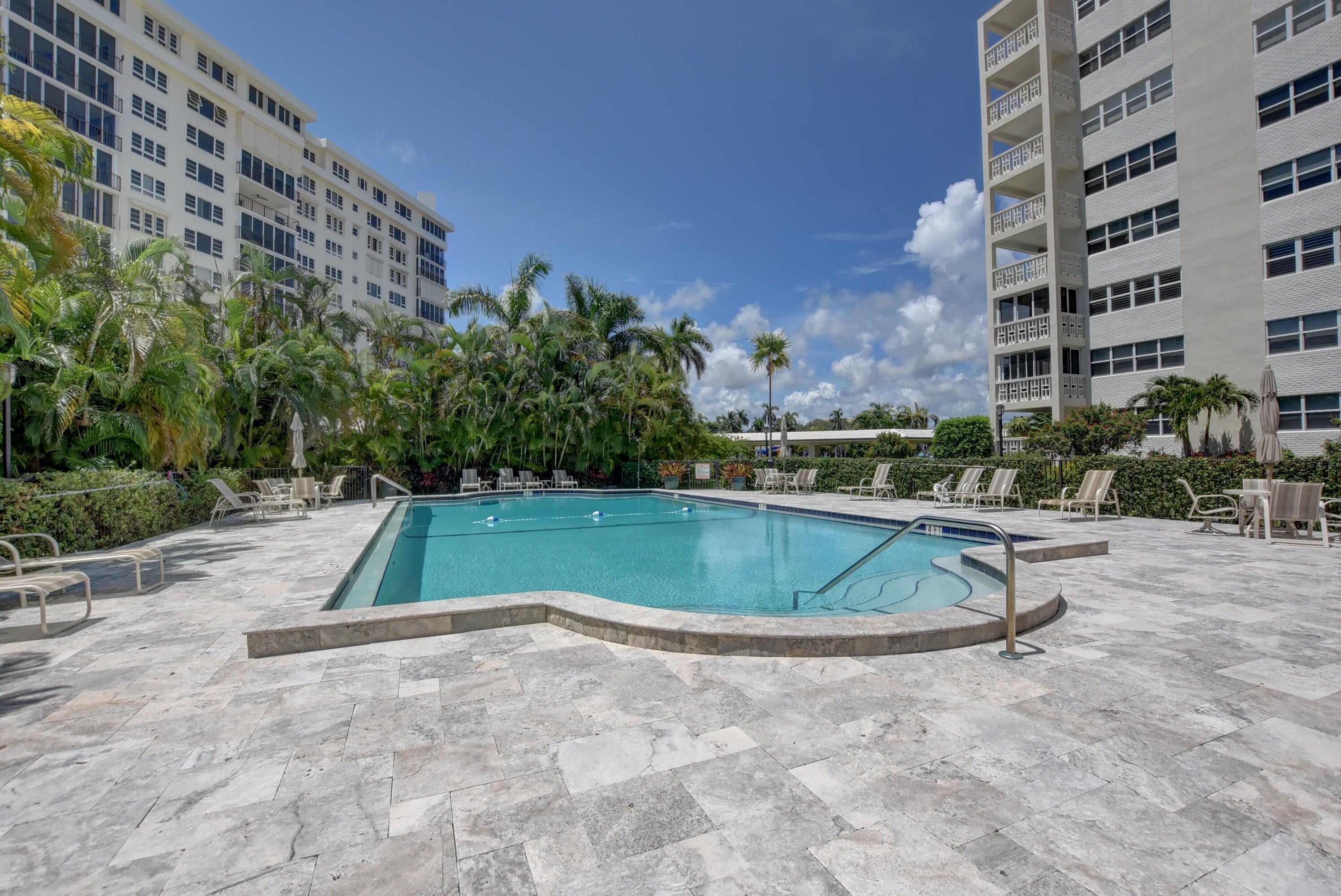 1000 Lowry Street Ph-C